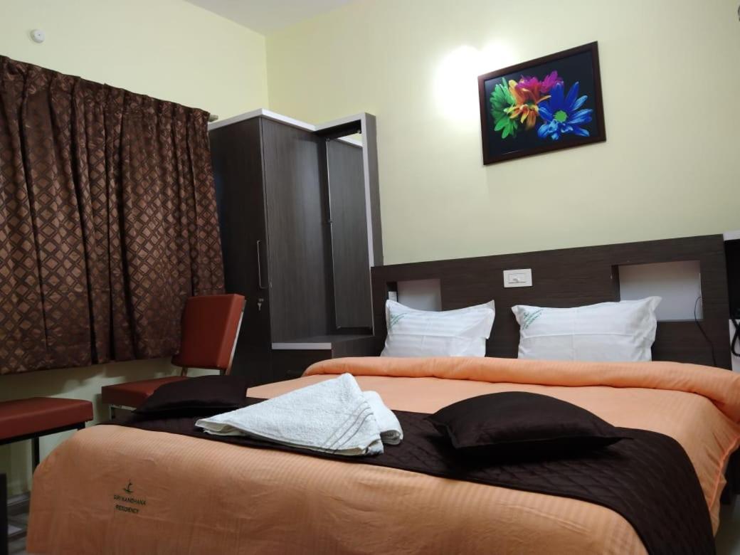 Deluxe Room (2 Adults + 1 Child) photo 1