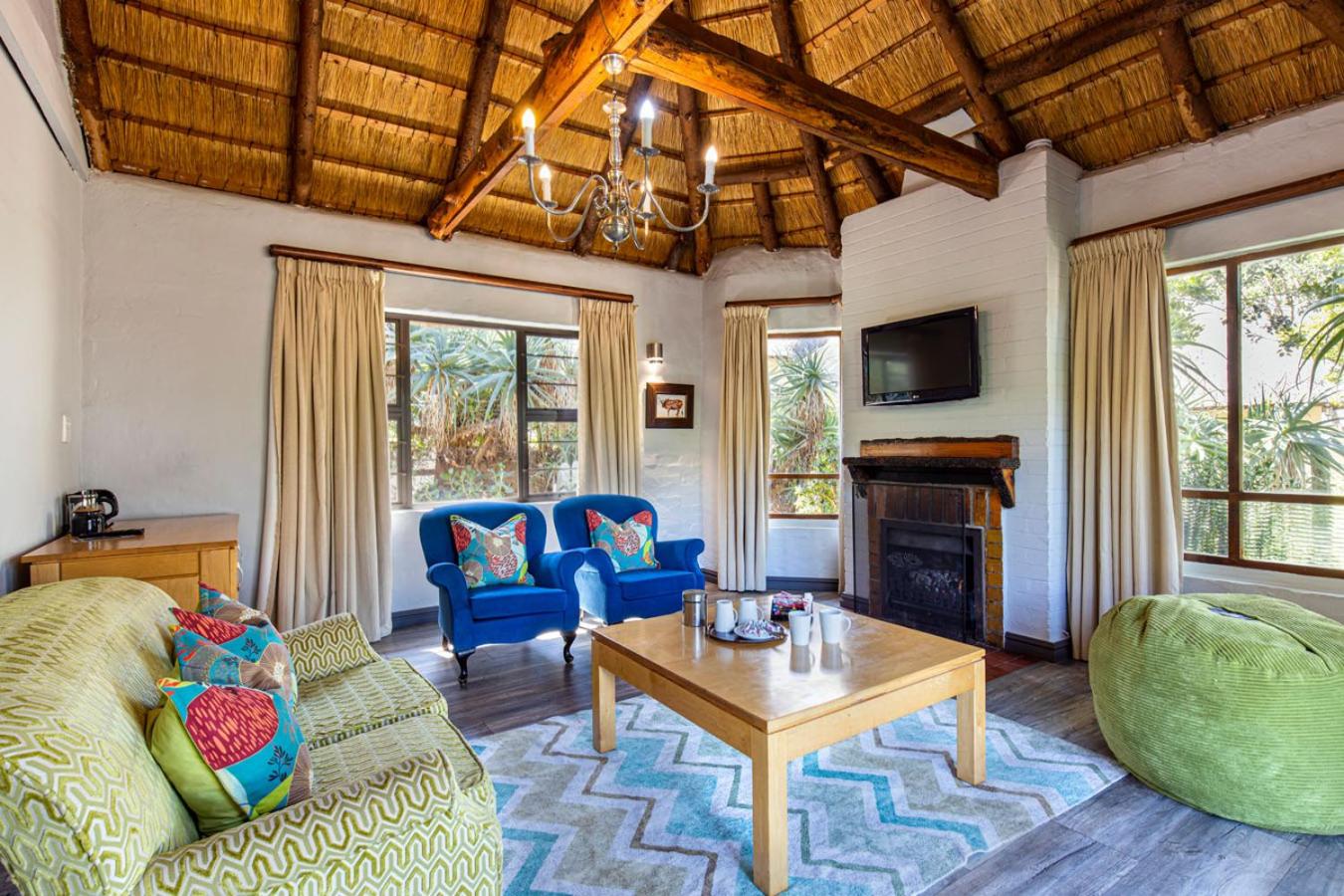 Superior Two-Bedroom Family Suite - Hiking Package photo 2