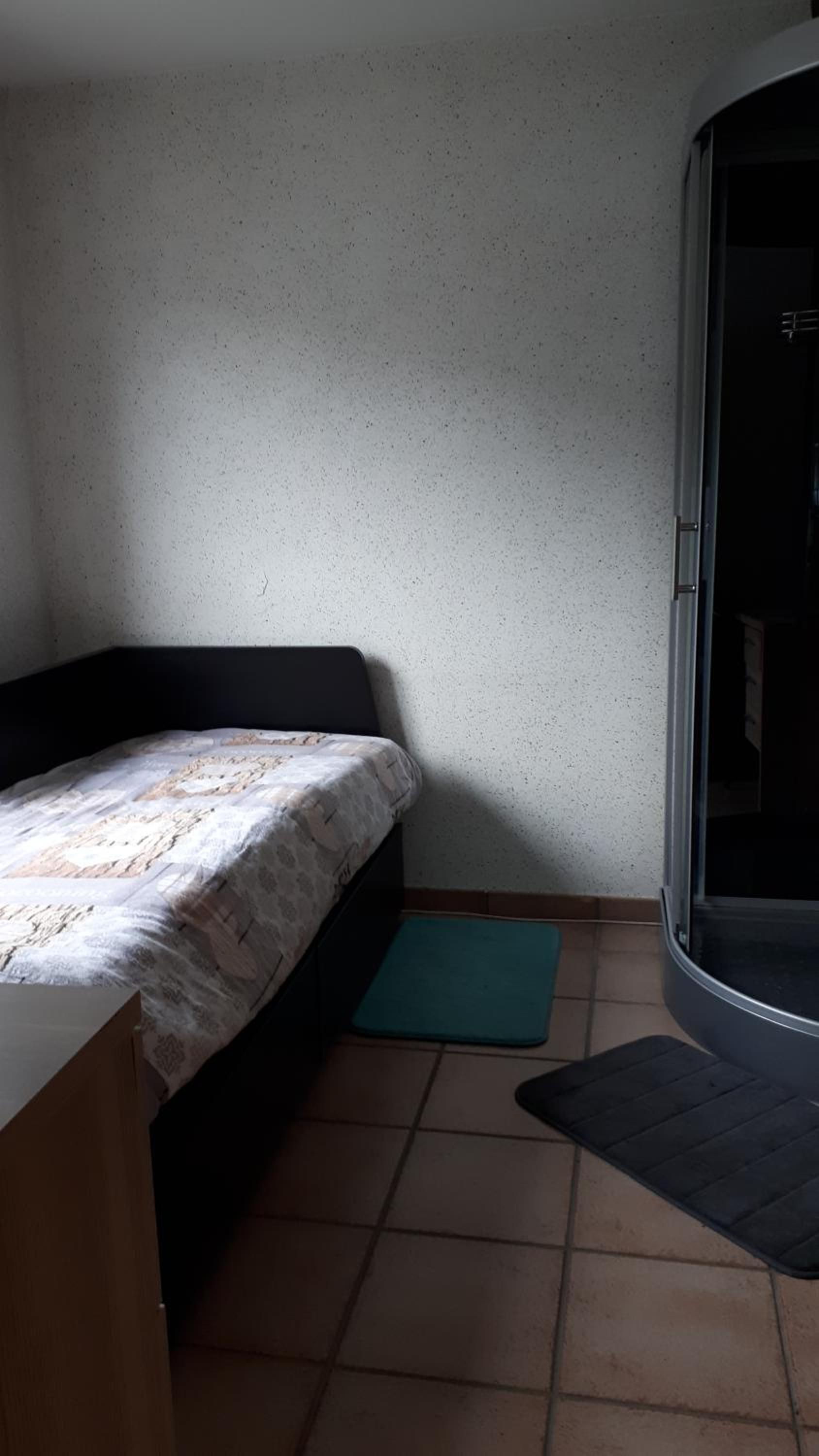 Standard Single Room with Shower photo 2