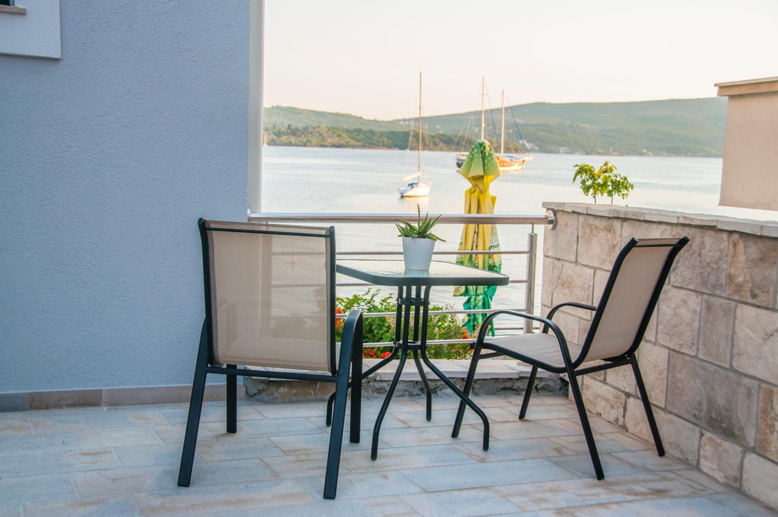 Apartment with Sea View photo 2