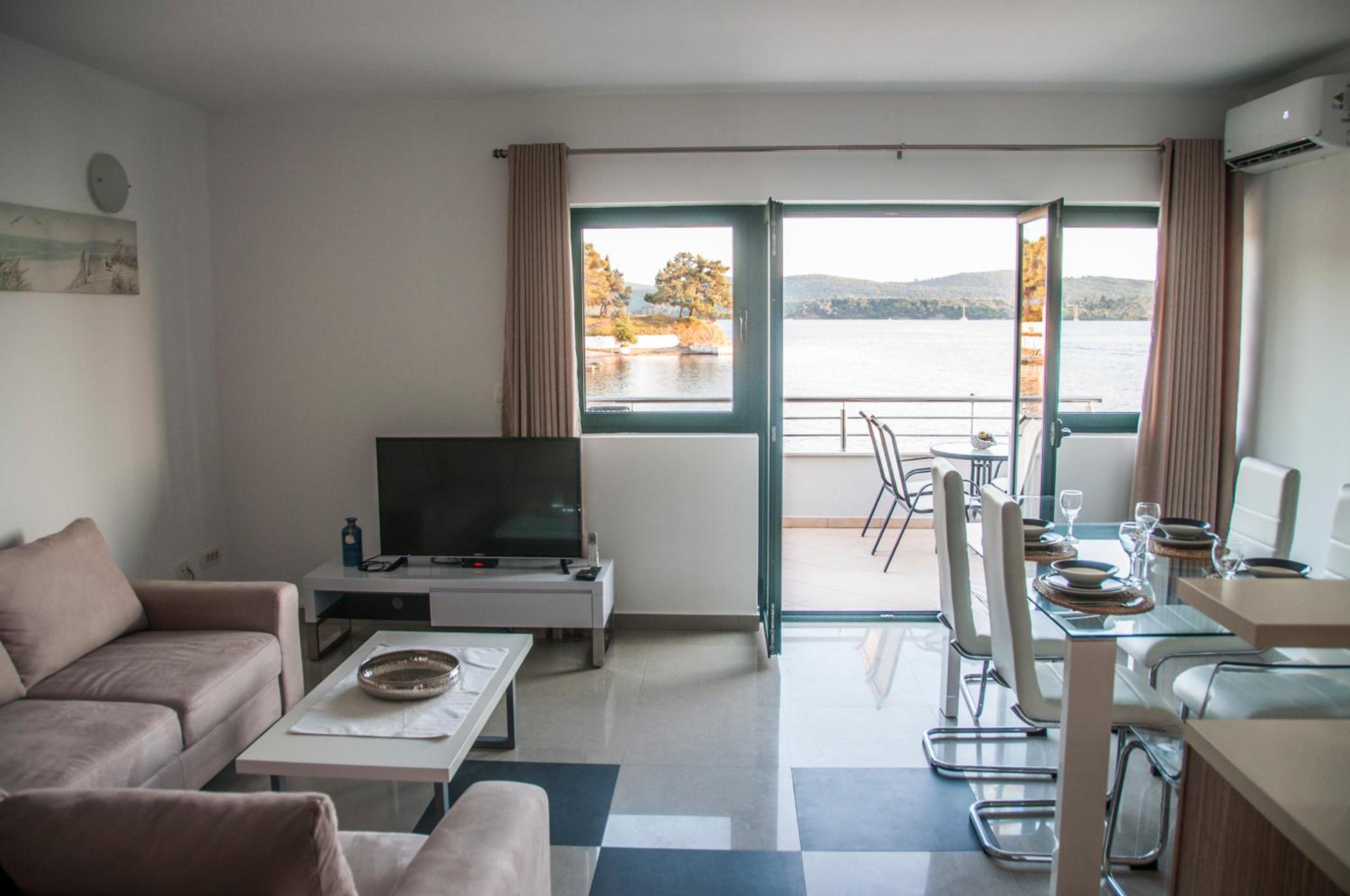 Apartment with Sea View photo 3