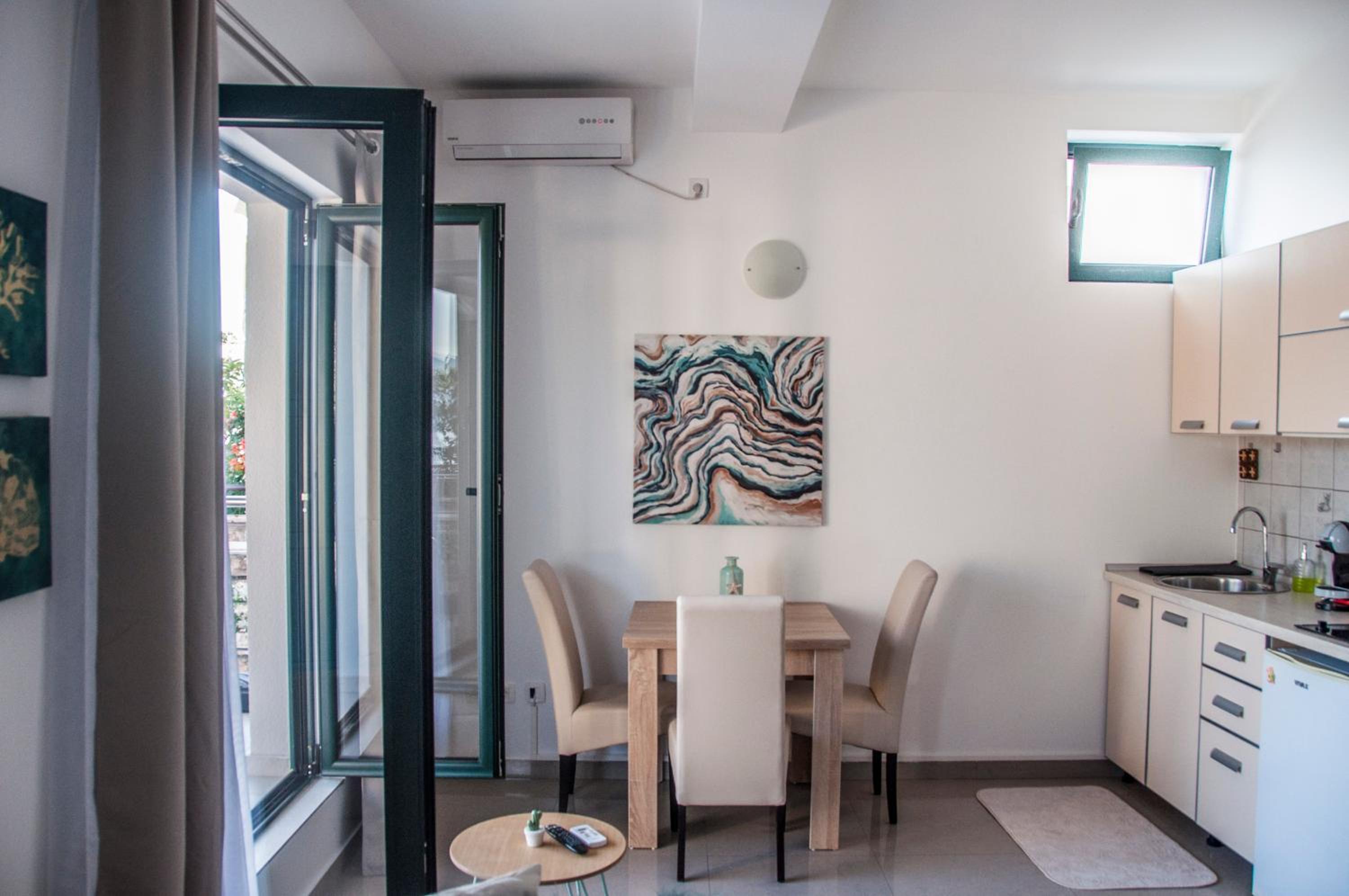 Studio Apartment with Sea View photo 2