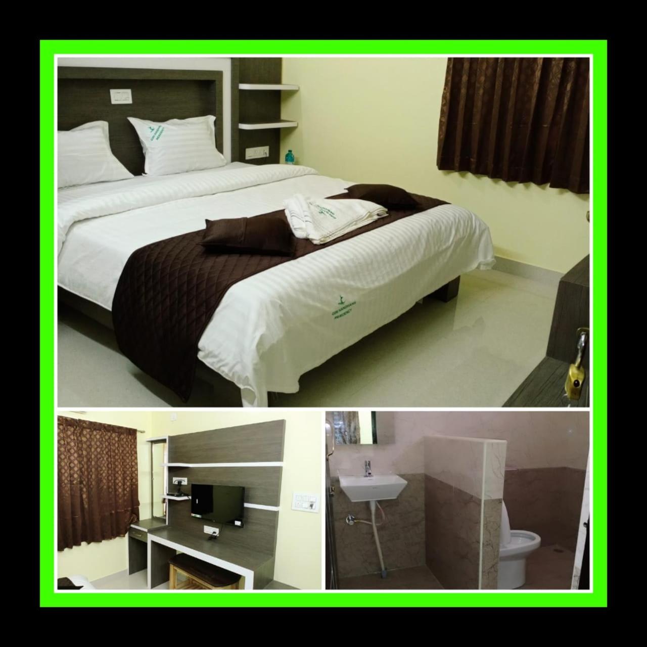 Deluxe Room (2 Adults + 1 Child) photo 3