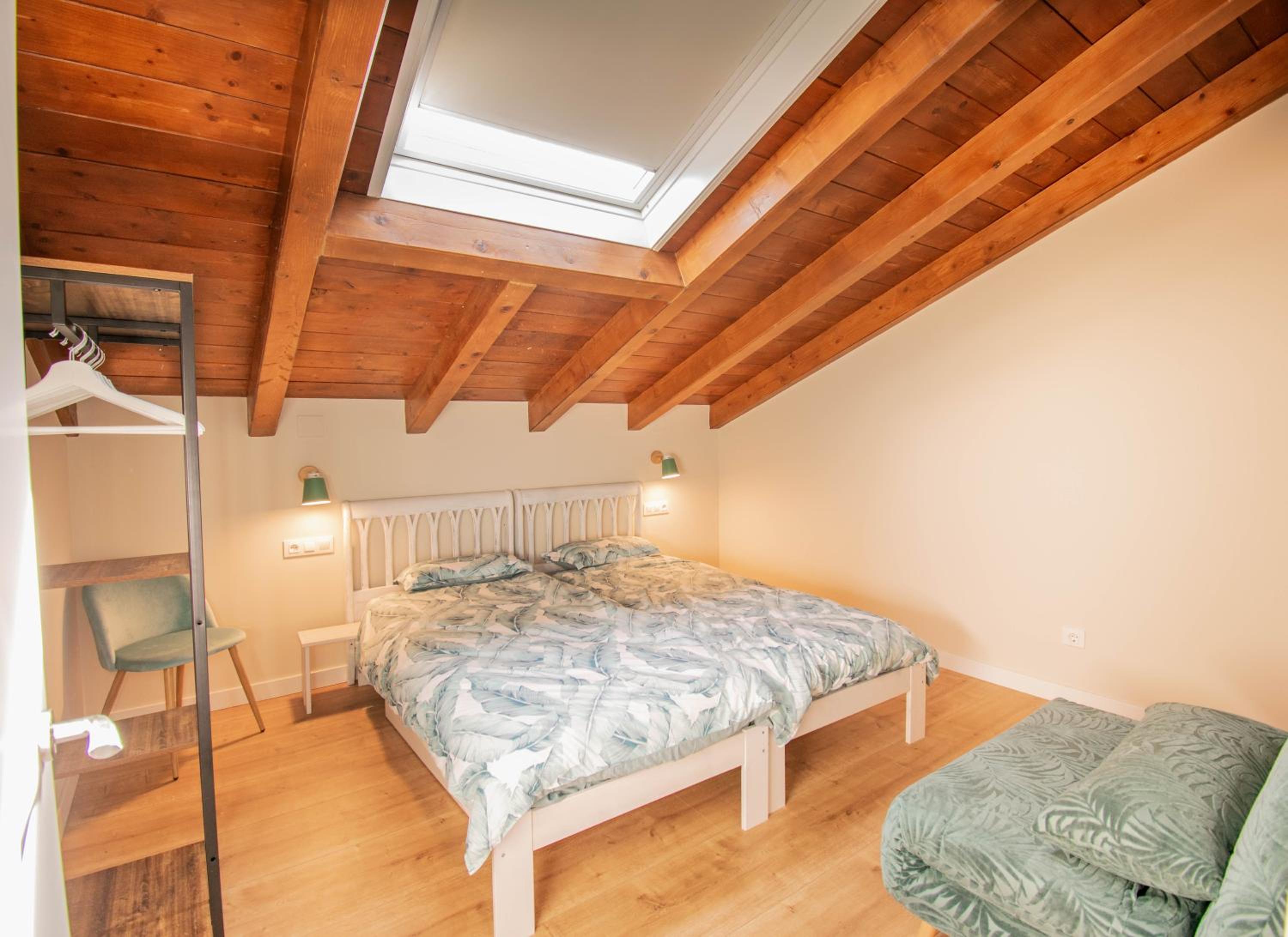 Four-Bedroom House photo 3