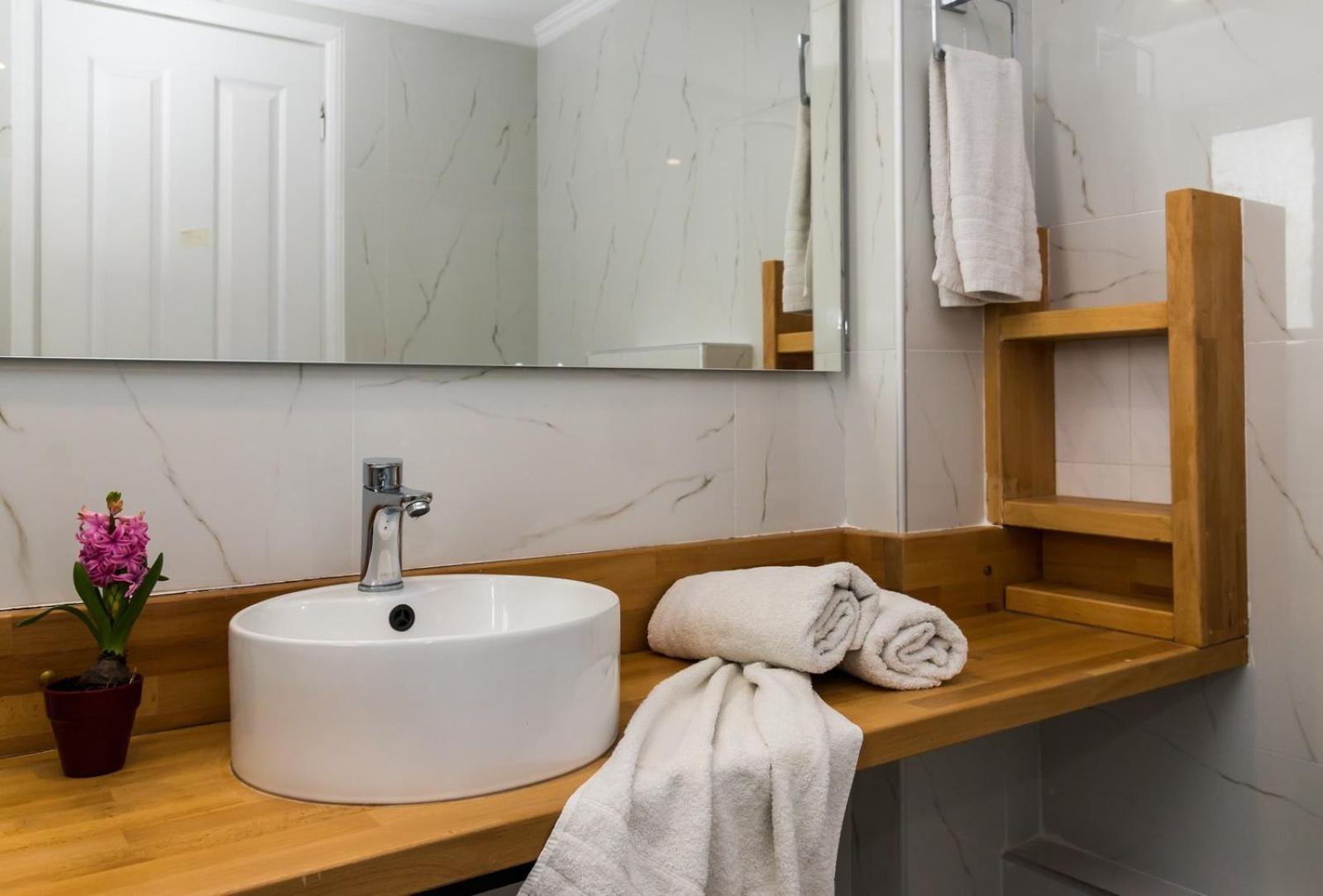 Superior Double or Twin Room - Photo 2
