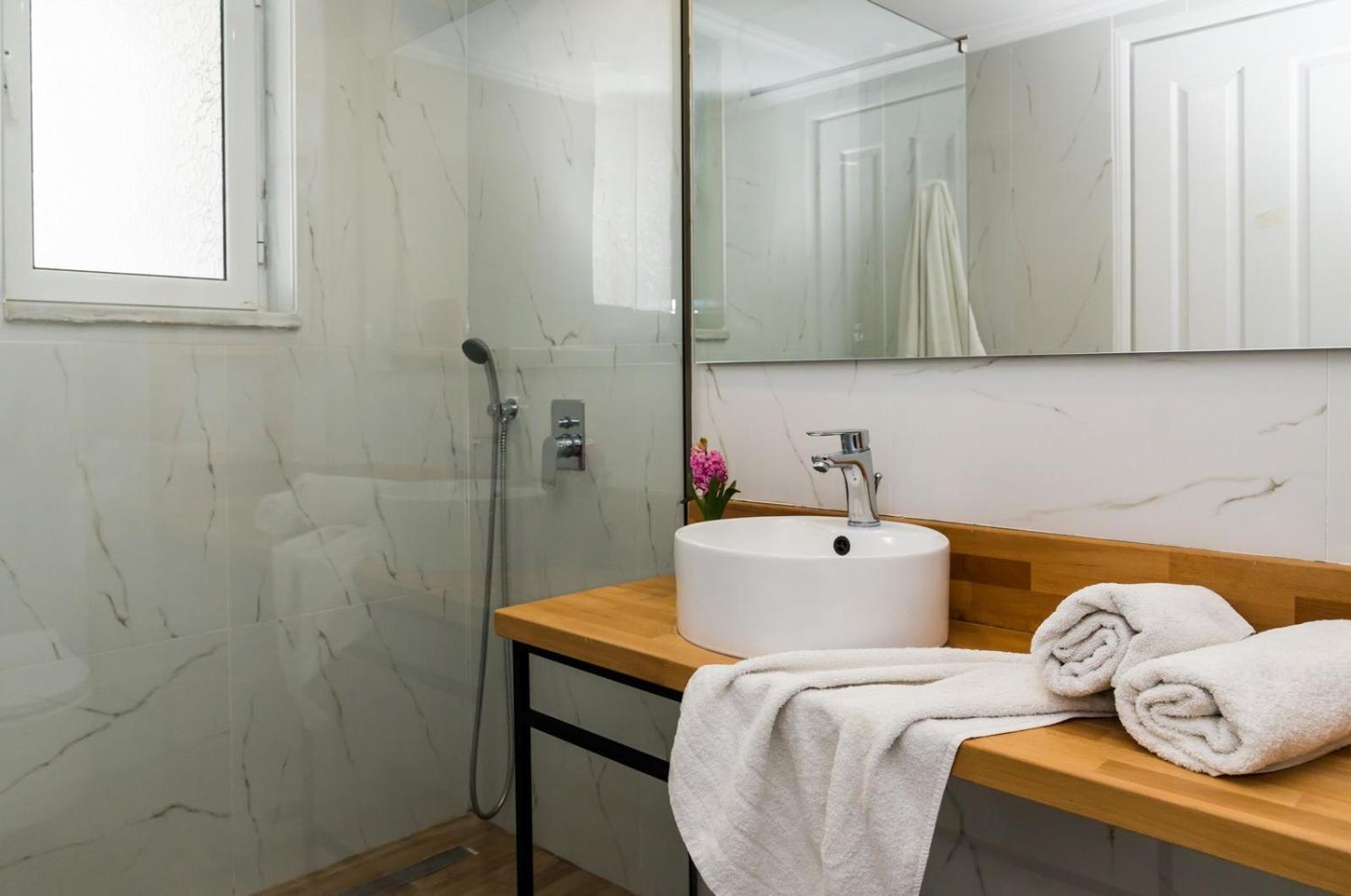 Superior Double or Twin Room - Photo 4