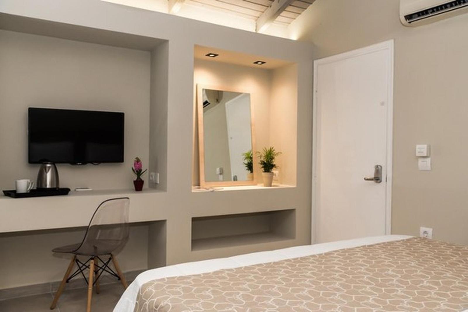 Junior Suite with Sea View - Photo 1
