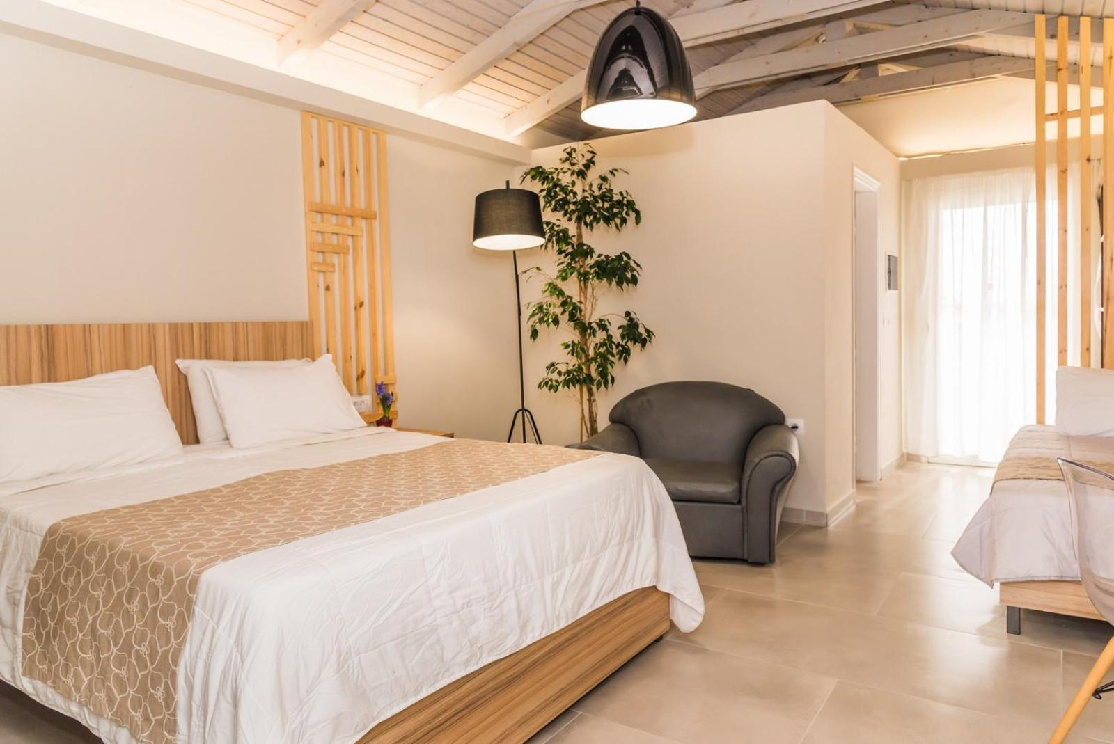 Junior Suite with Sea View - Photo 8