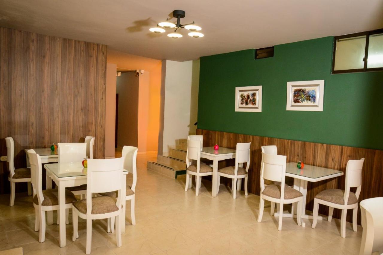Deluxe Double or Twin Room photo 3