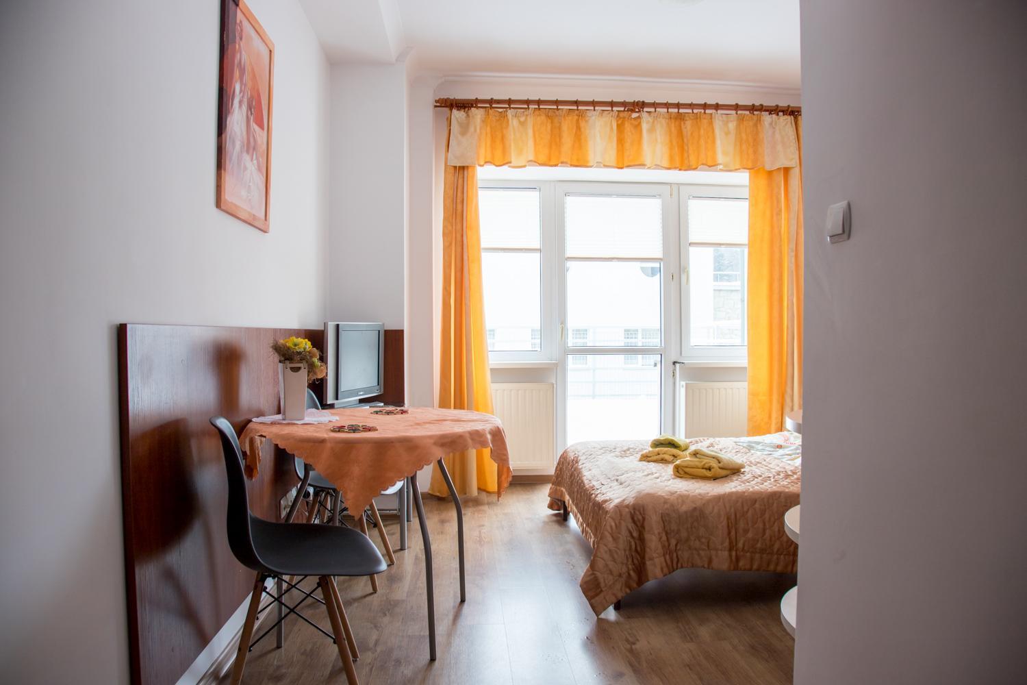 One-Bedroom Apartment - Photo 14