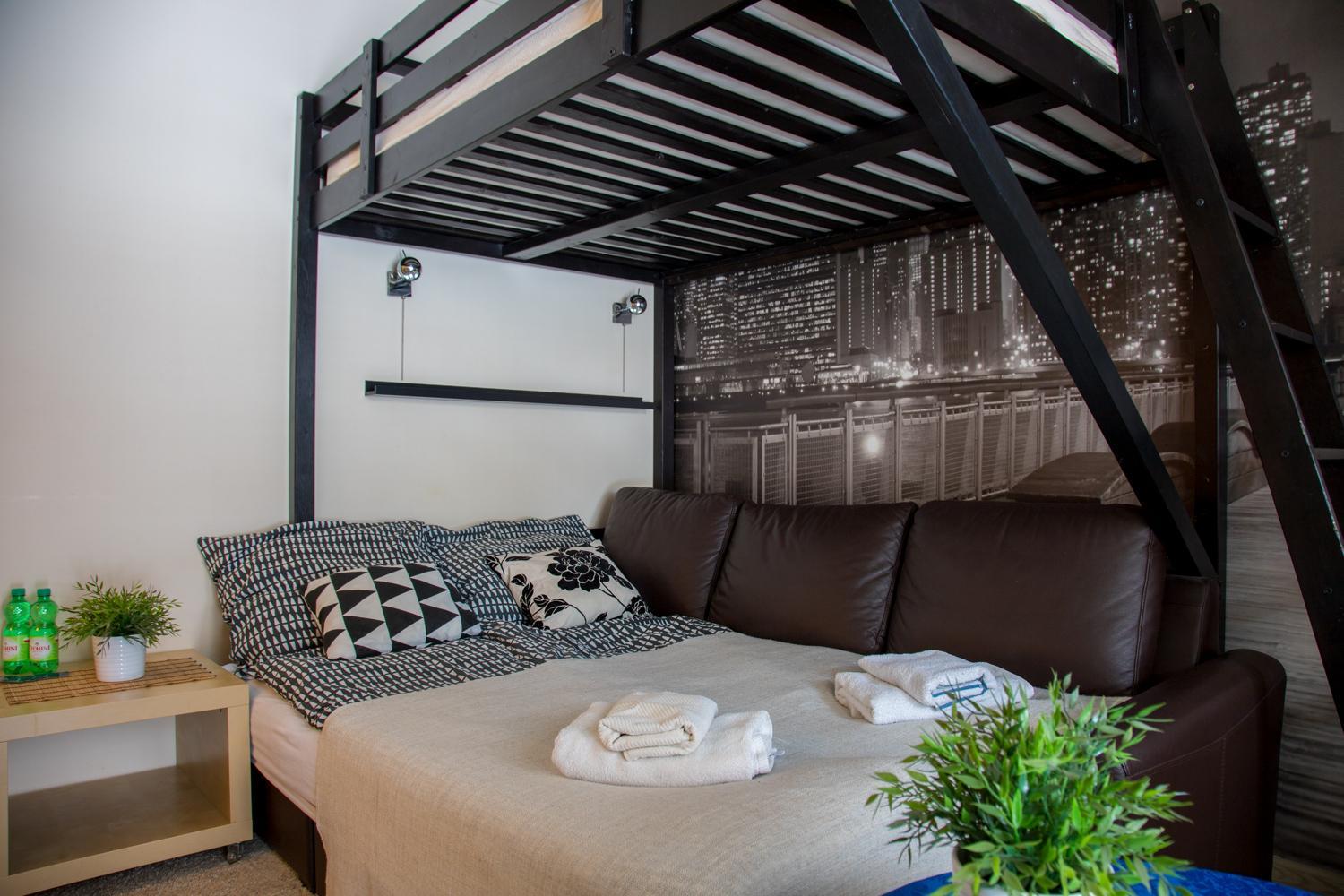One-Bedroom Apartment - Photo 5