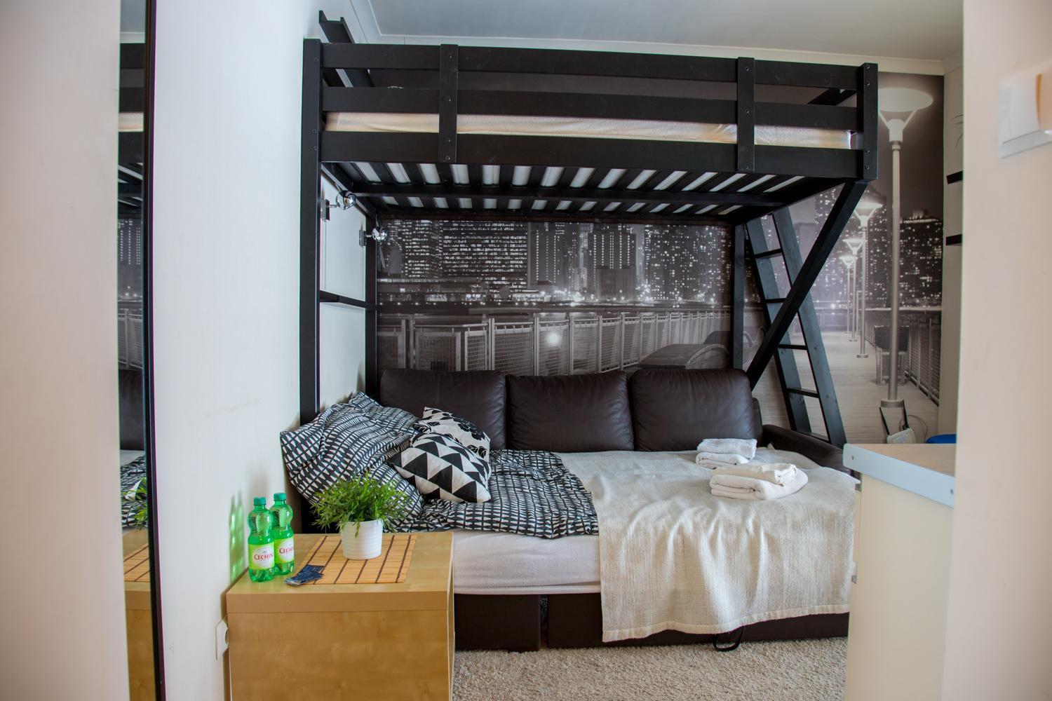 One-Bedroom Apartment - Photo 4