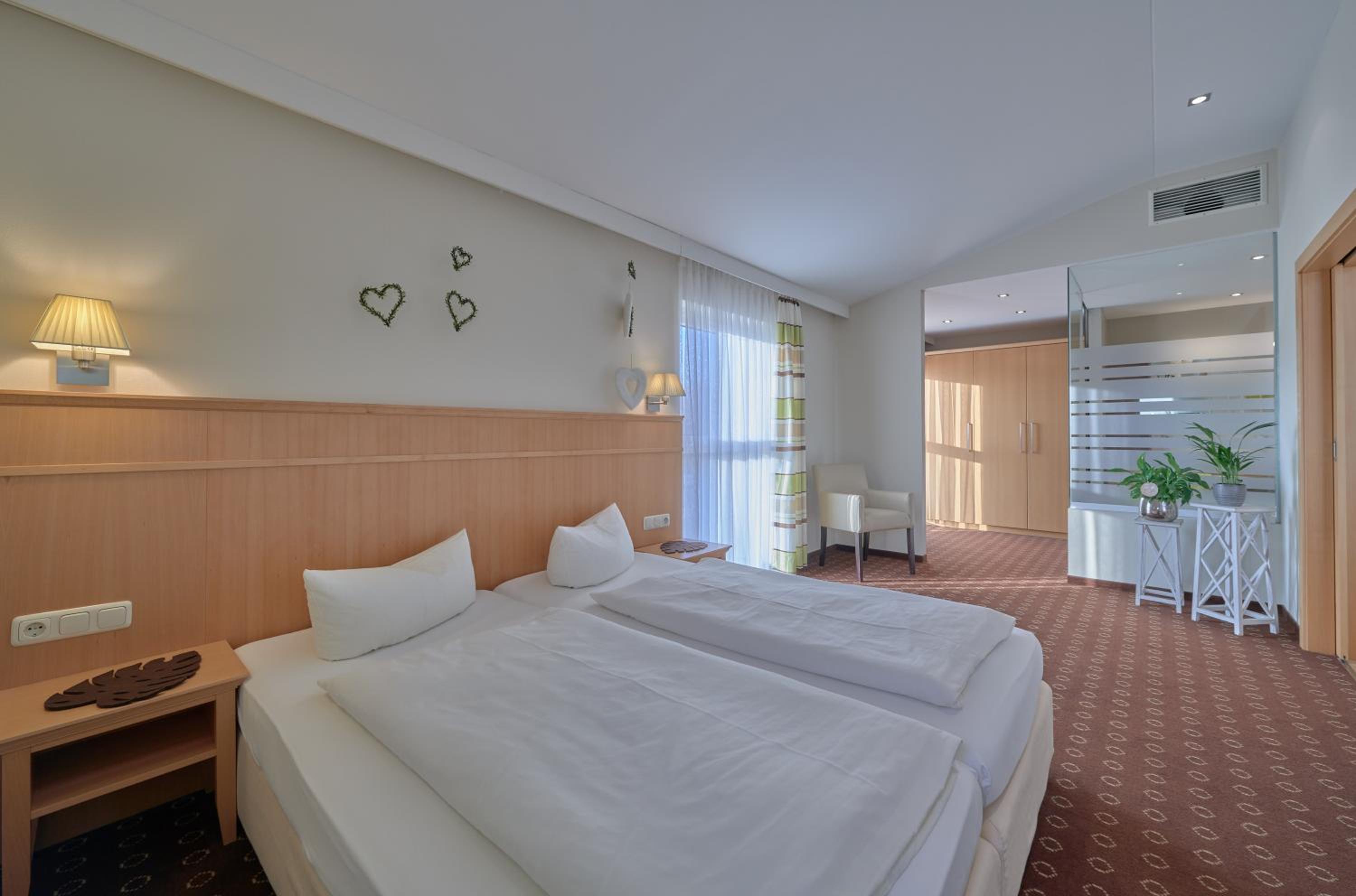 Suite with Balcony - Photo 1