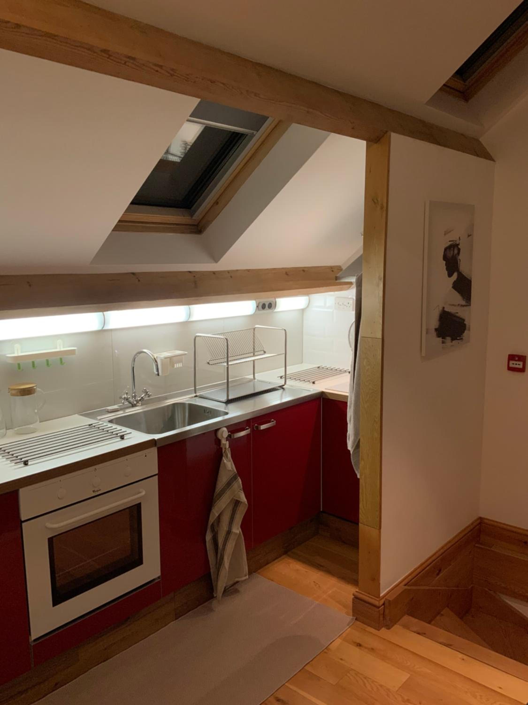 One-Bedroom Apartment - Photo 7
