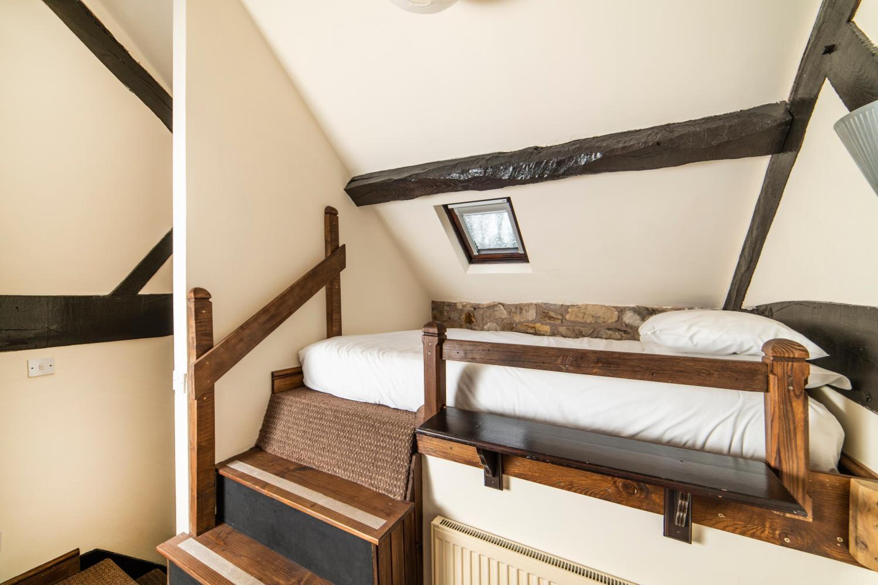 One-Bedroom House - Photo 12