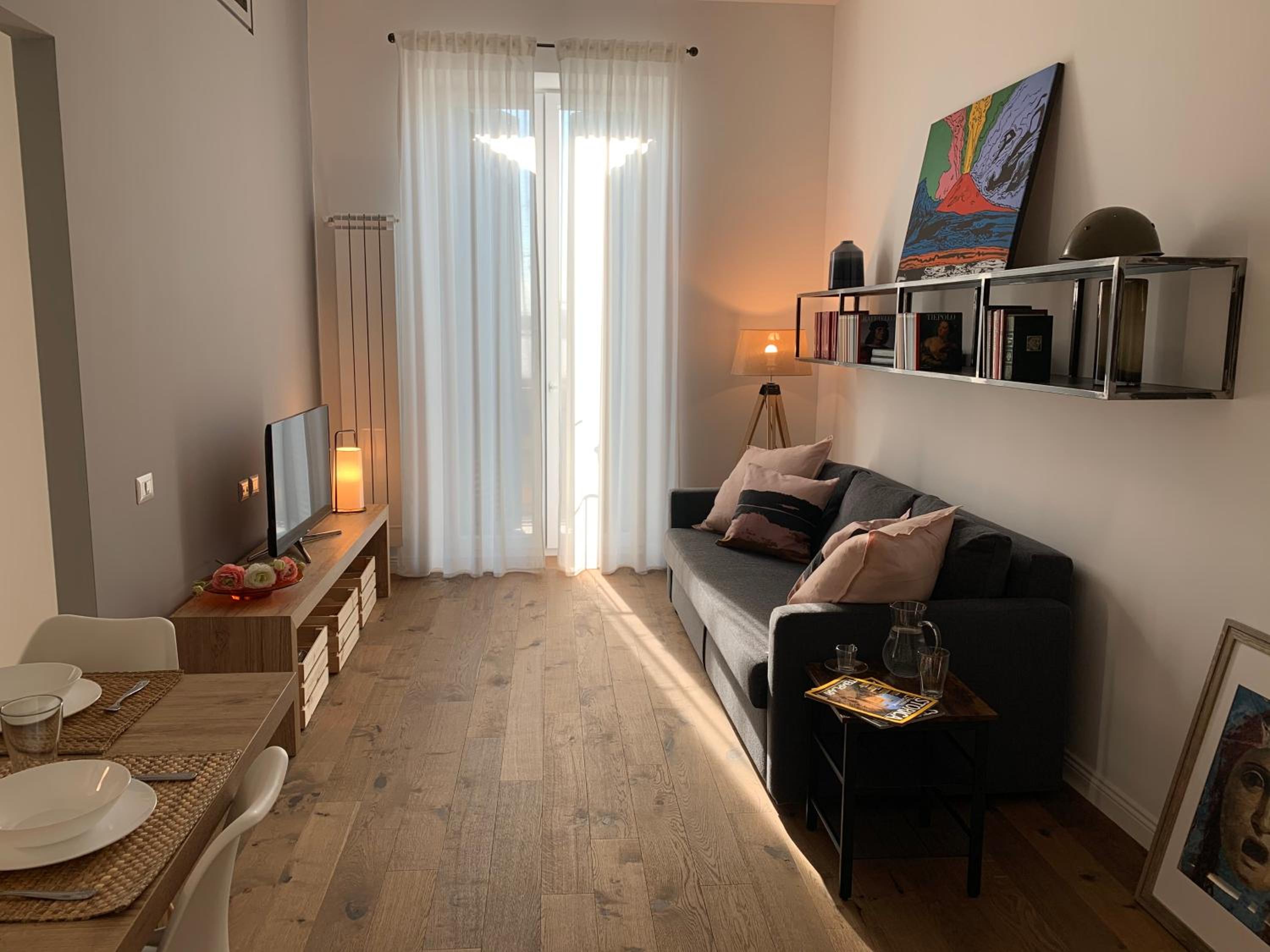 One-Bedroom Apartment