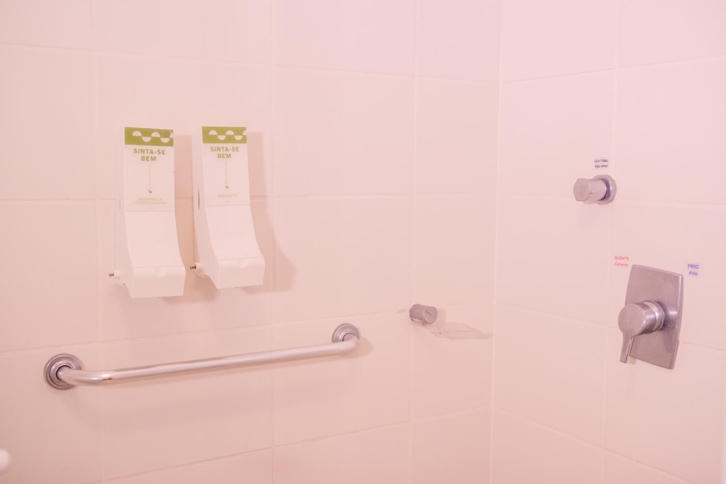Double or Twin Room with Swimming Pool Access photo 3