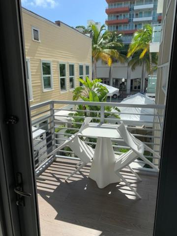 Prime King Balcony Room