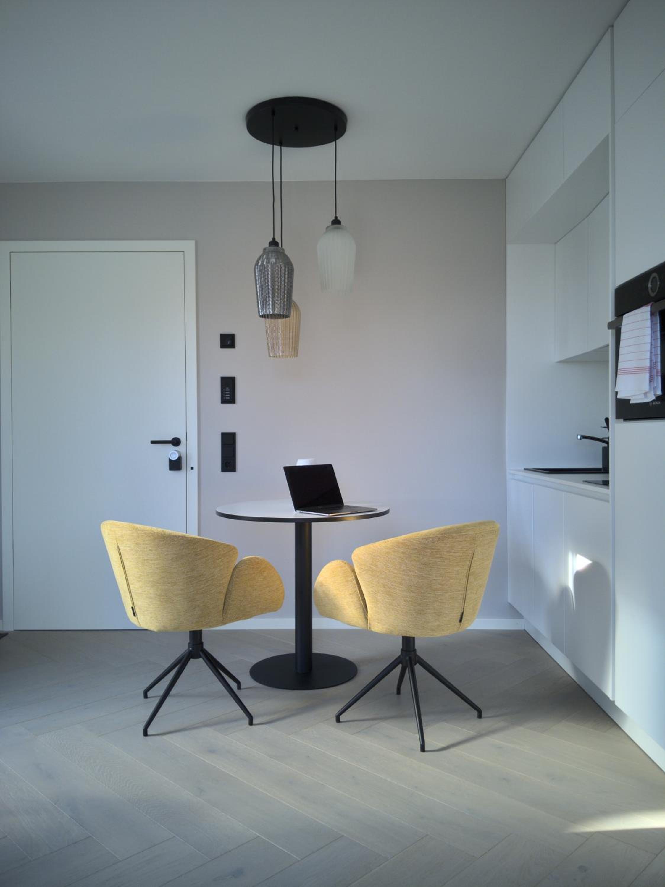 One-Bedroom Apartment with Balcony - Photo 11