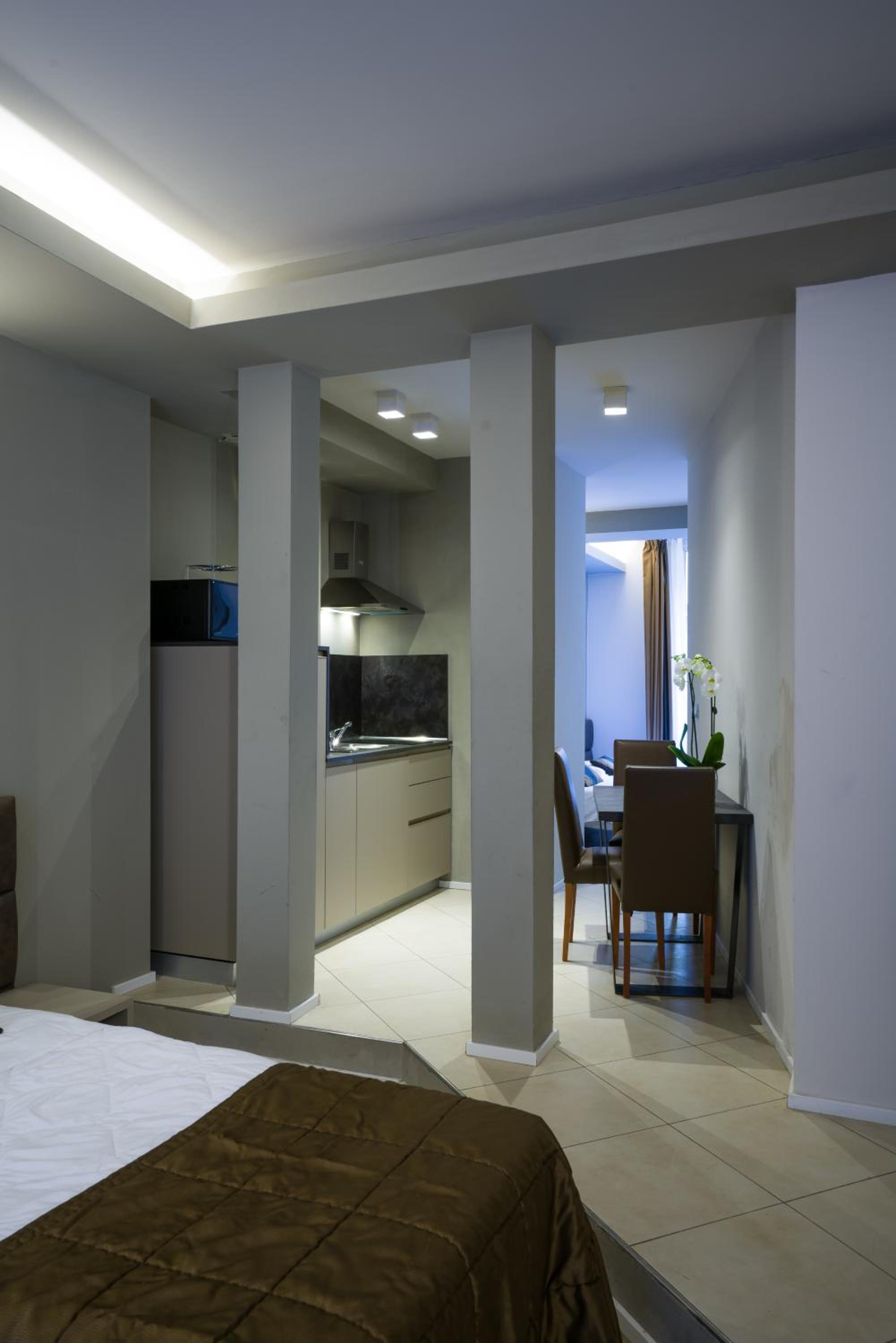 Studio (4 Adults) - Photo 2