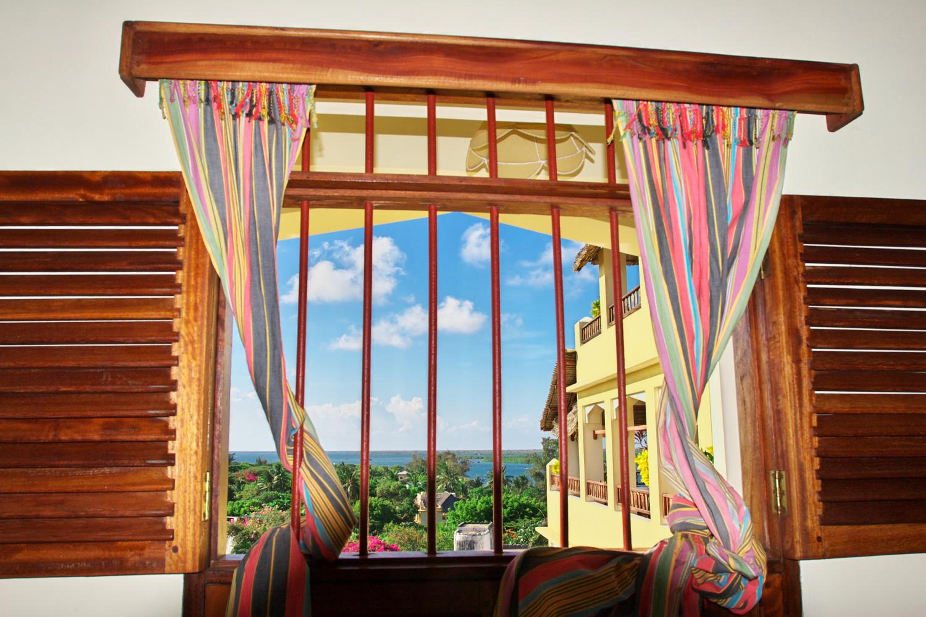 Standard Double Room with Balcony - Photo 5