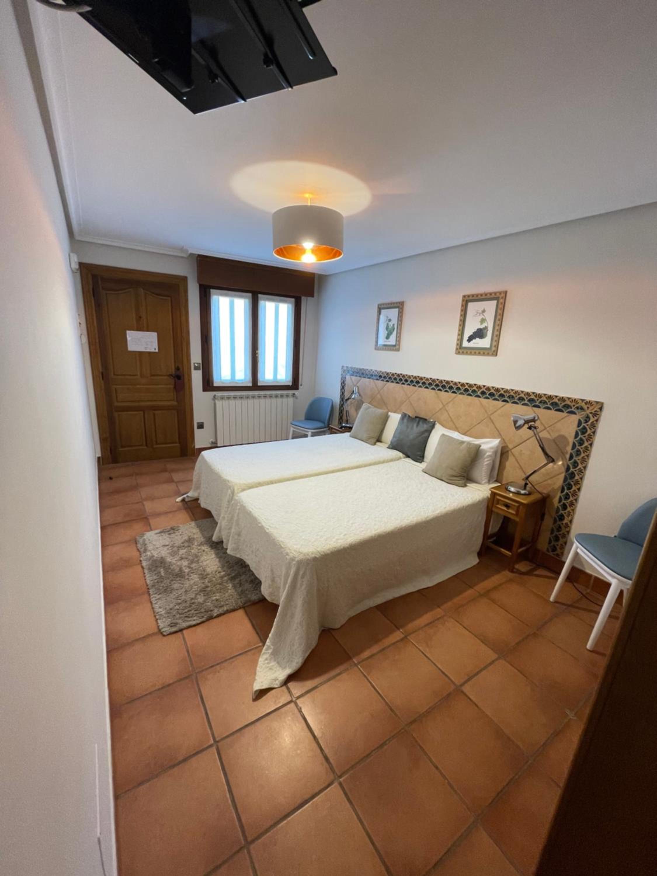Quadruple Room - Photo 1