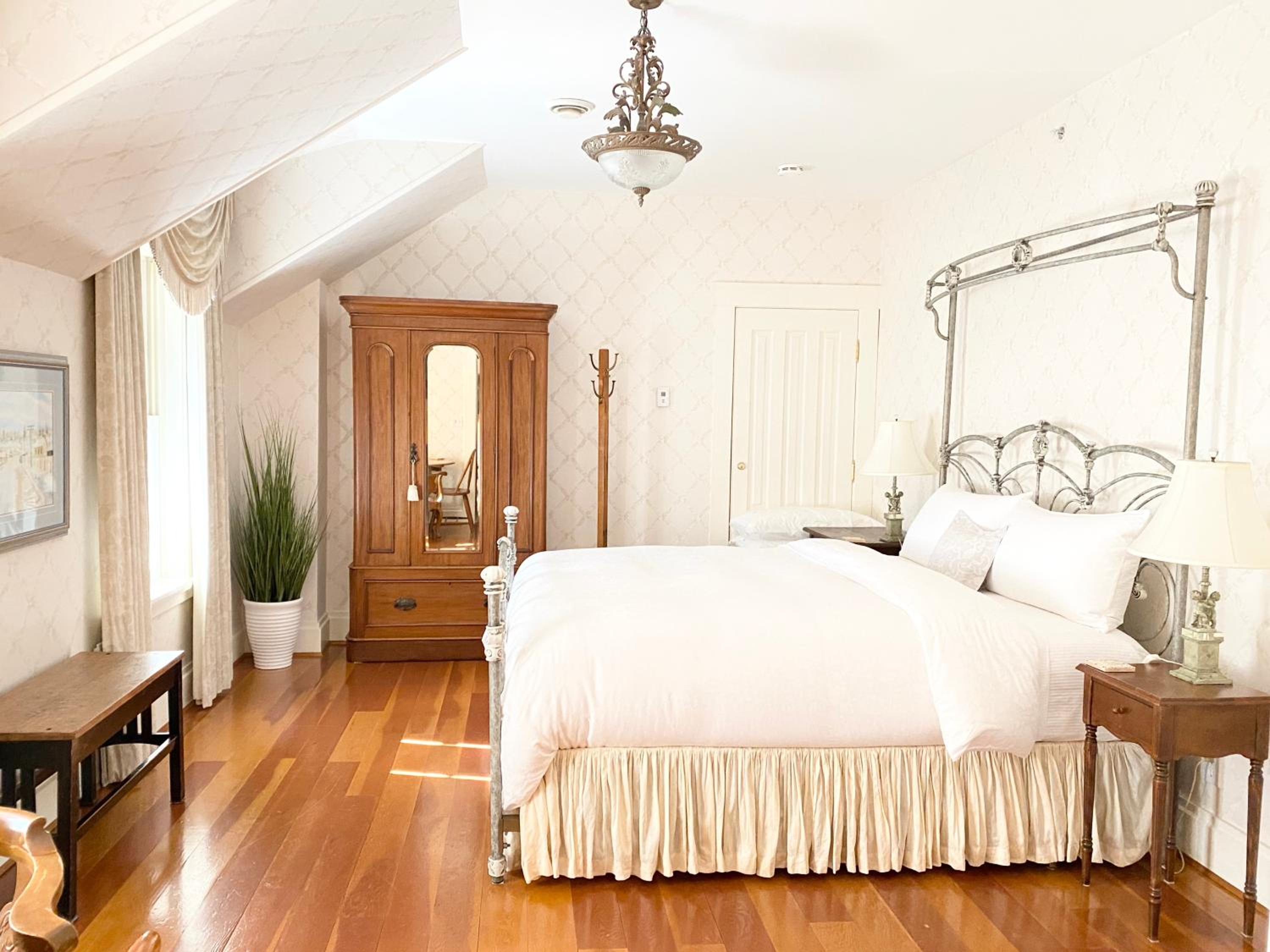 Superior King Room photo 1