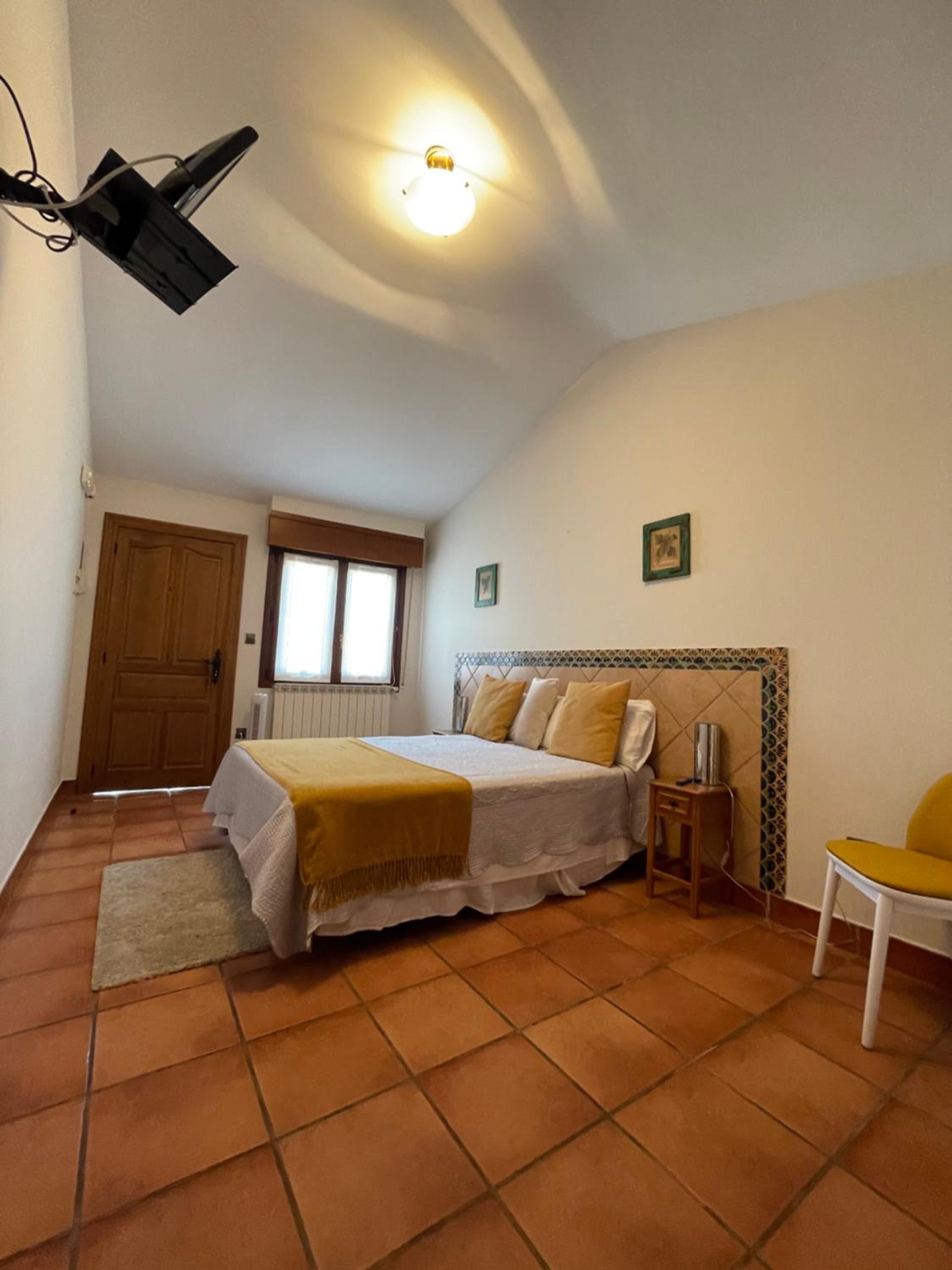 Triple Room - Photo 1