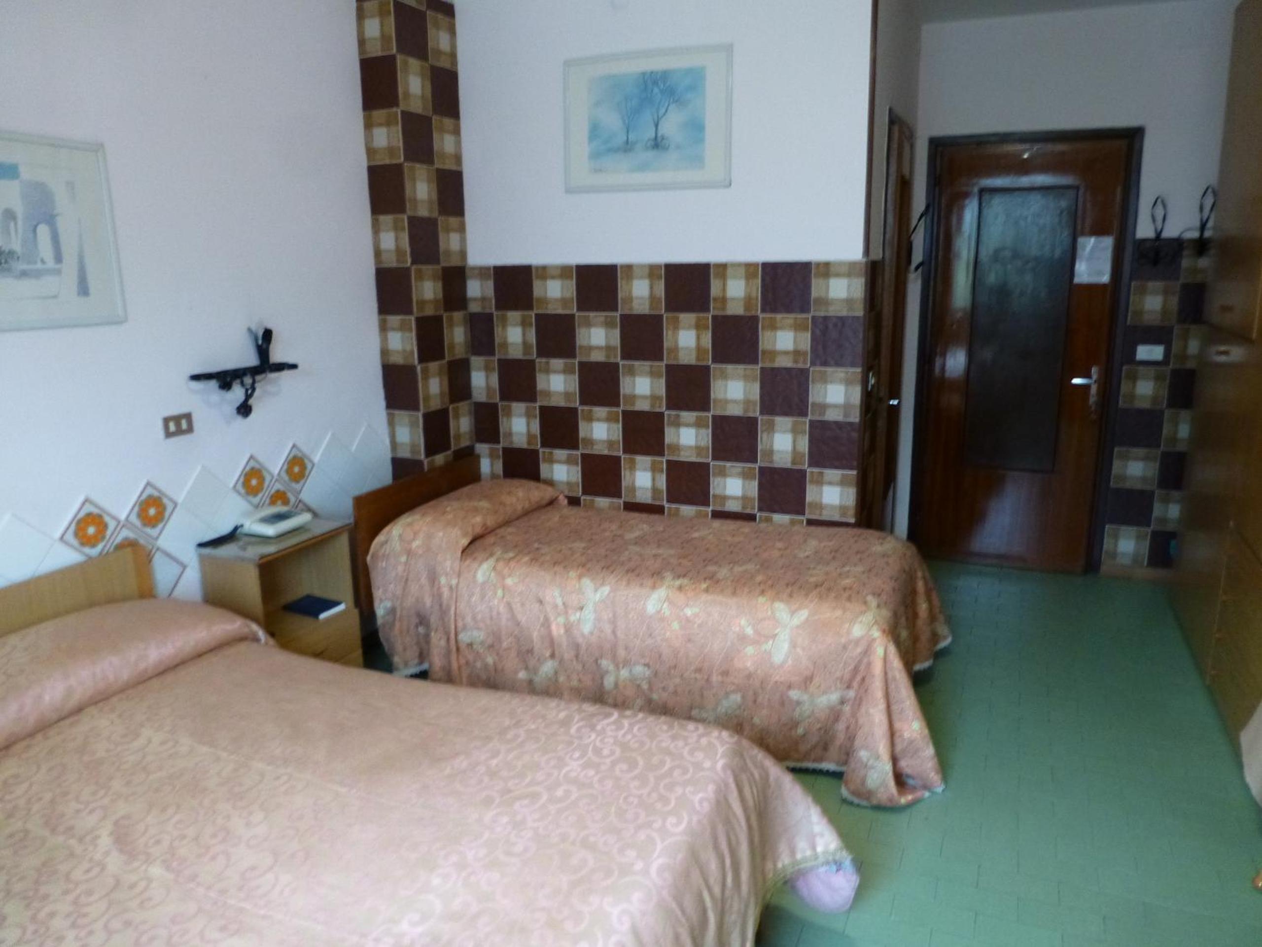 Triple Room - Photo 3