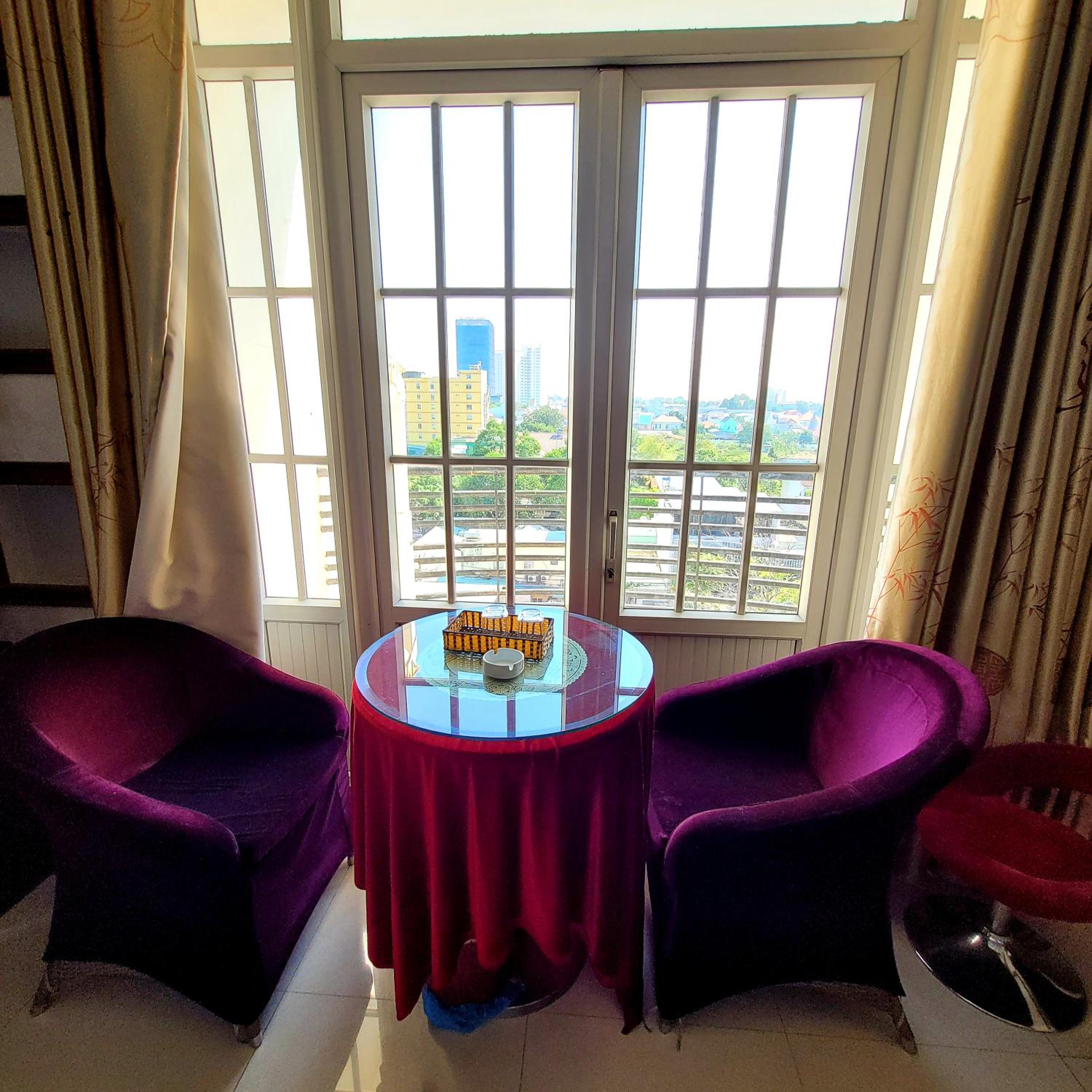 King Room with Two King Beds photo 3