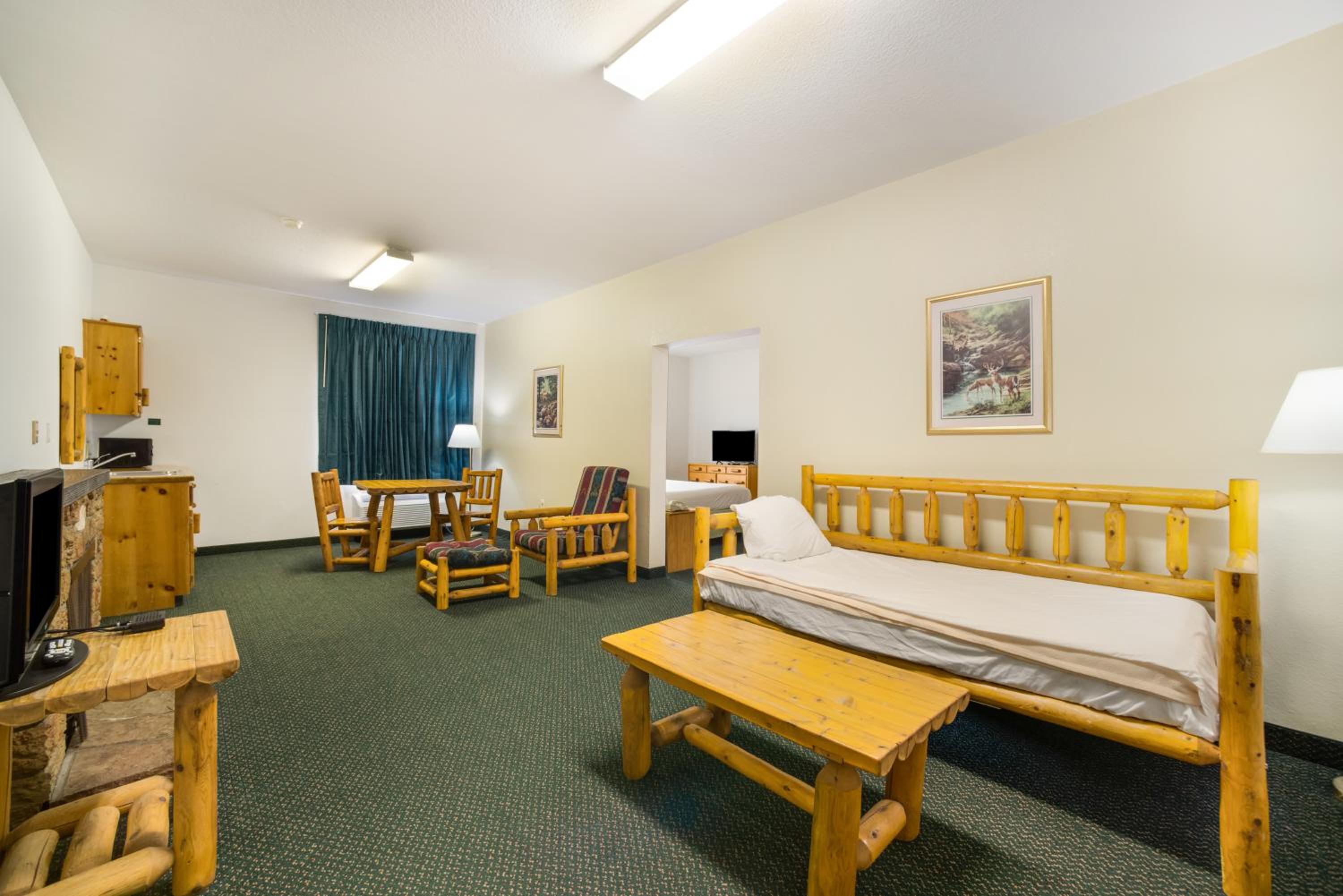 Studio Suite with King Bed - Non Smoking photo 1