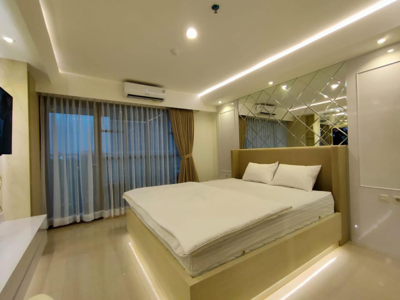 One-Bedroom Apartment - Photo 23