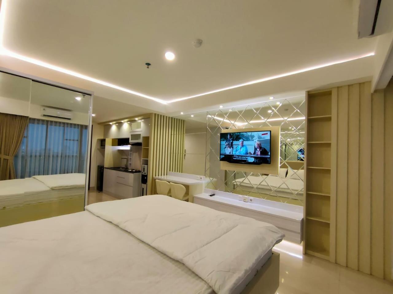 One-Bedroom Apartment - Photo 6
