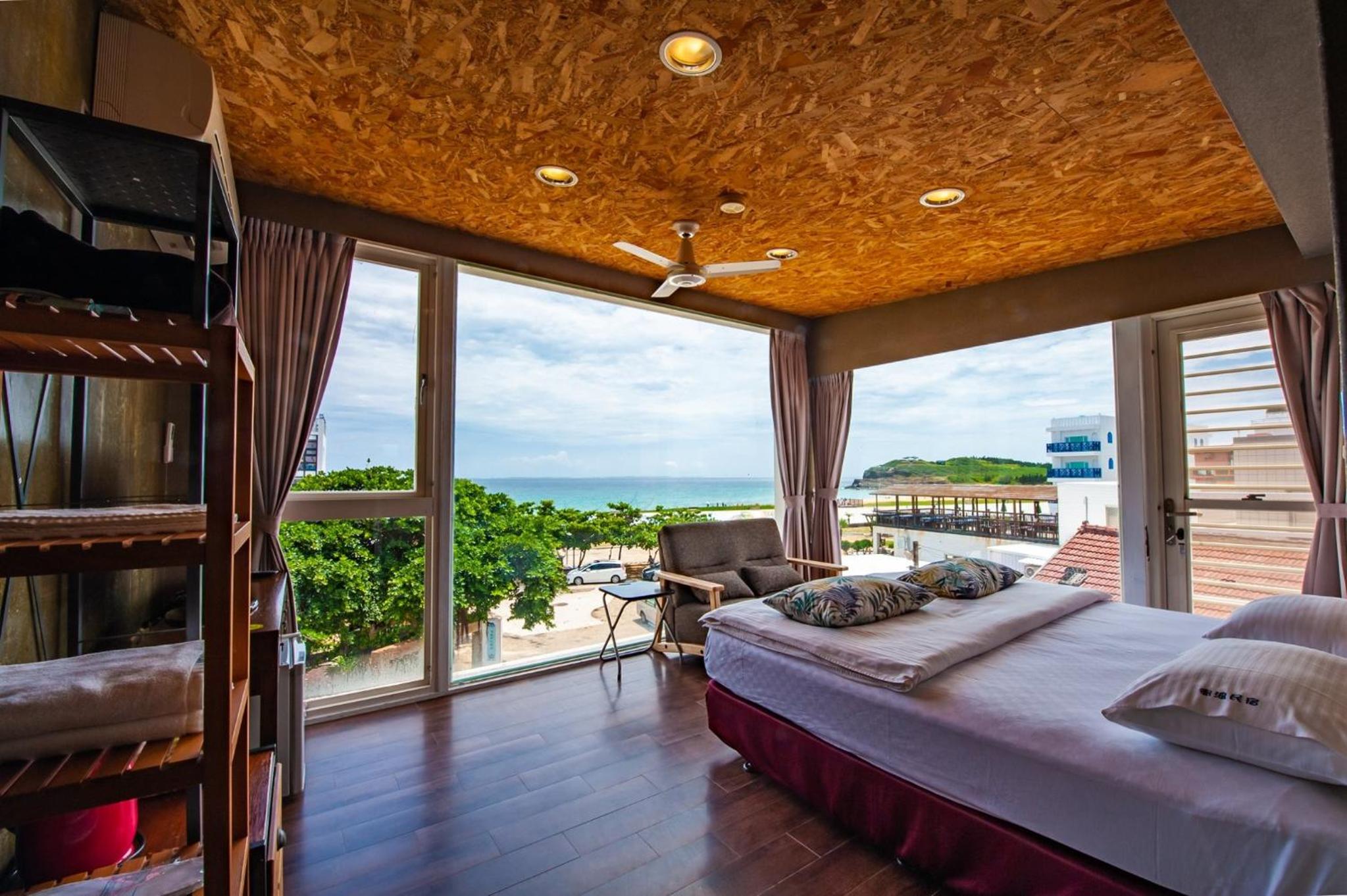 Double Room with Sea View photo 1