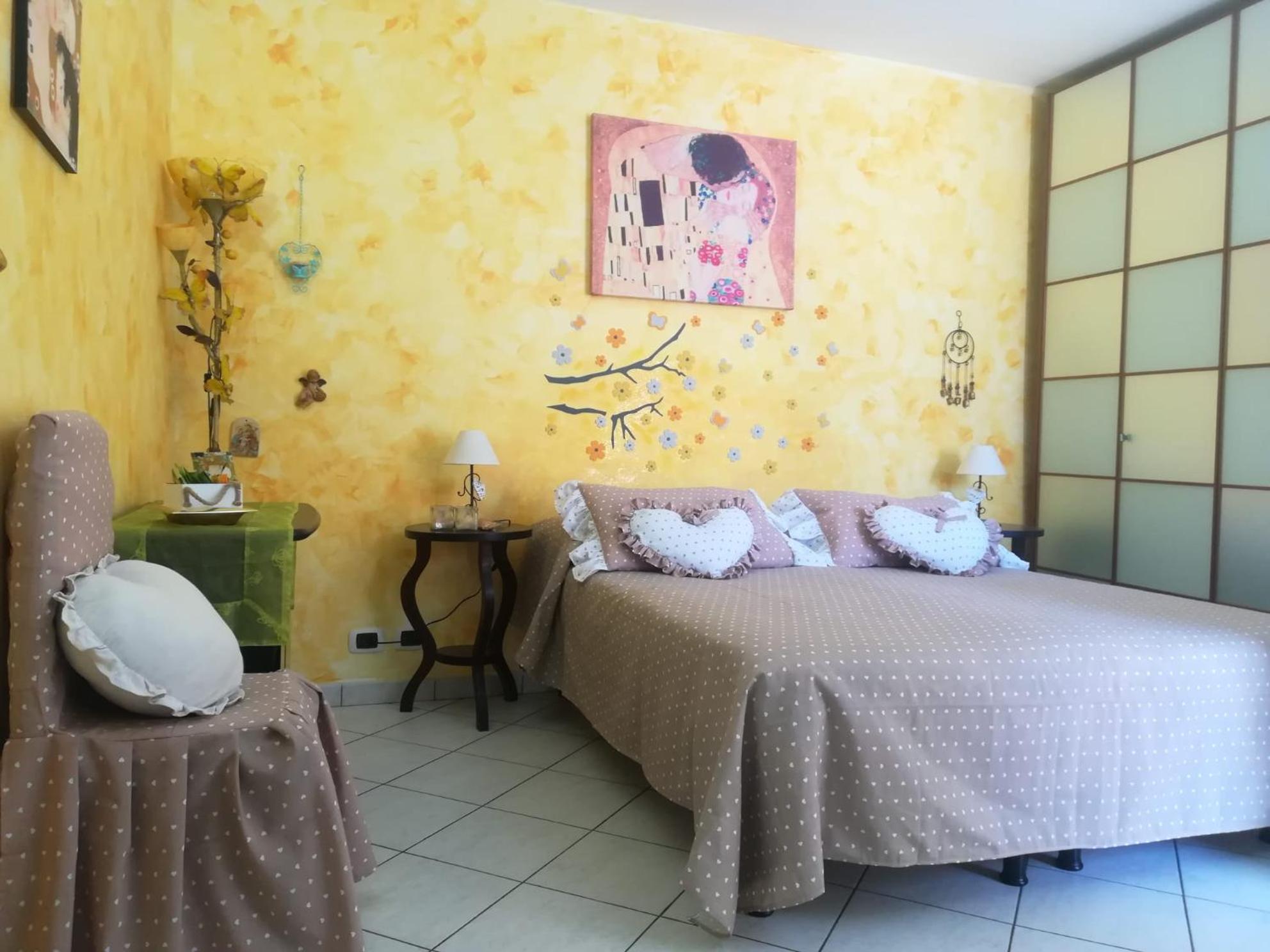 Studio Apartment with Terrace
