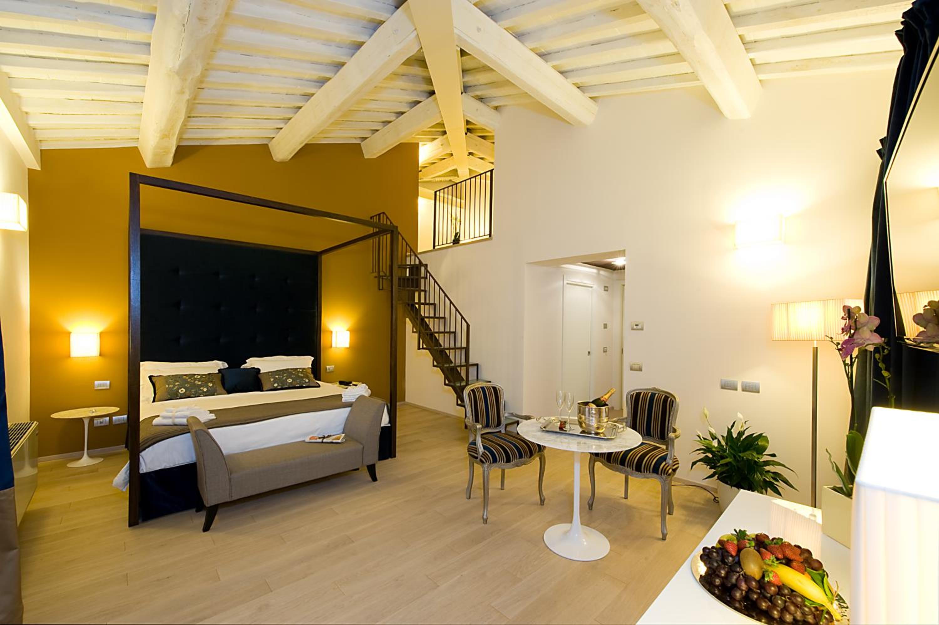 Family Room - Photo 8