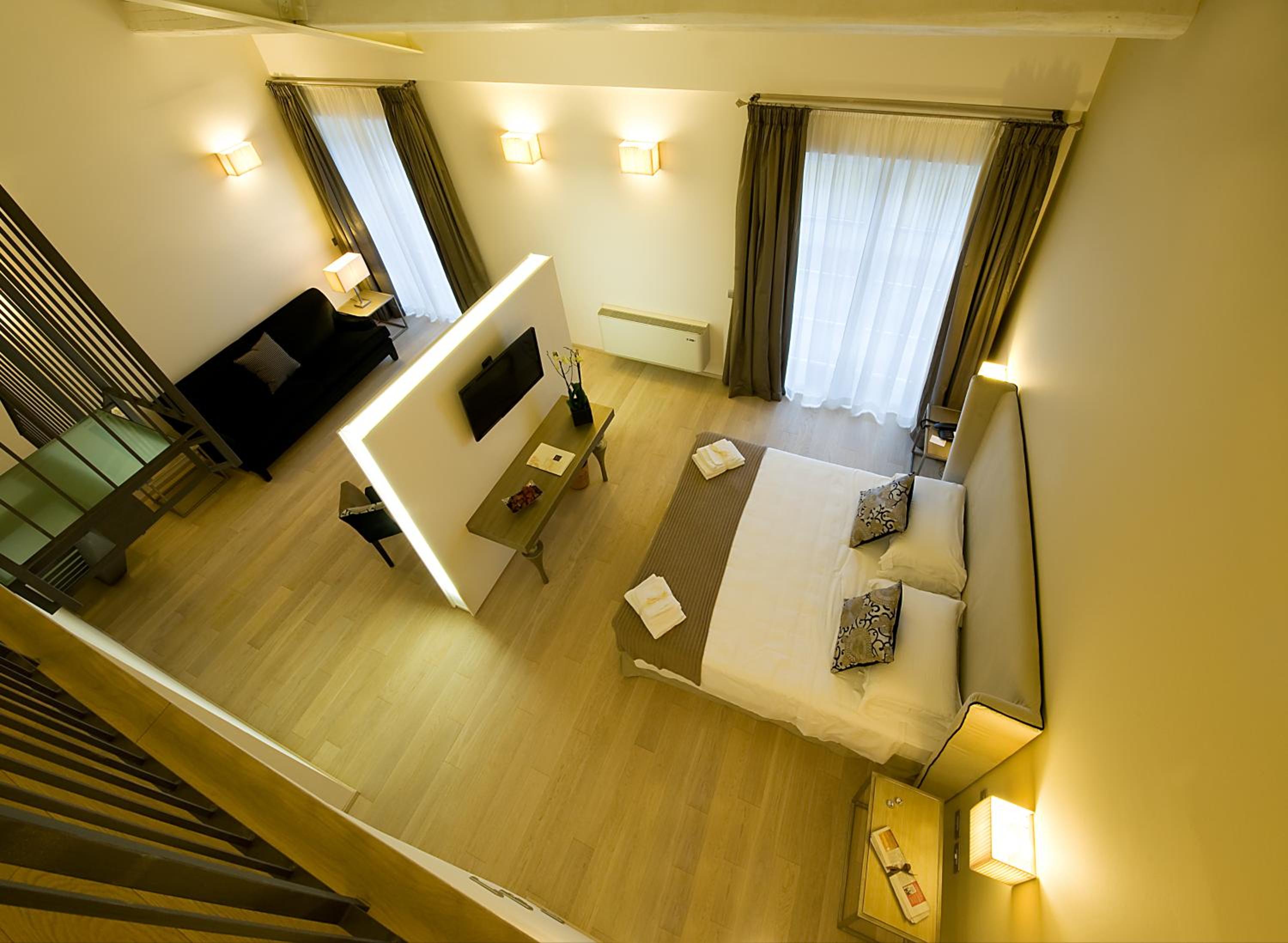 Junior Suite - Photo 7