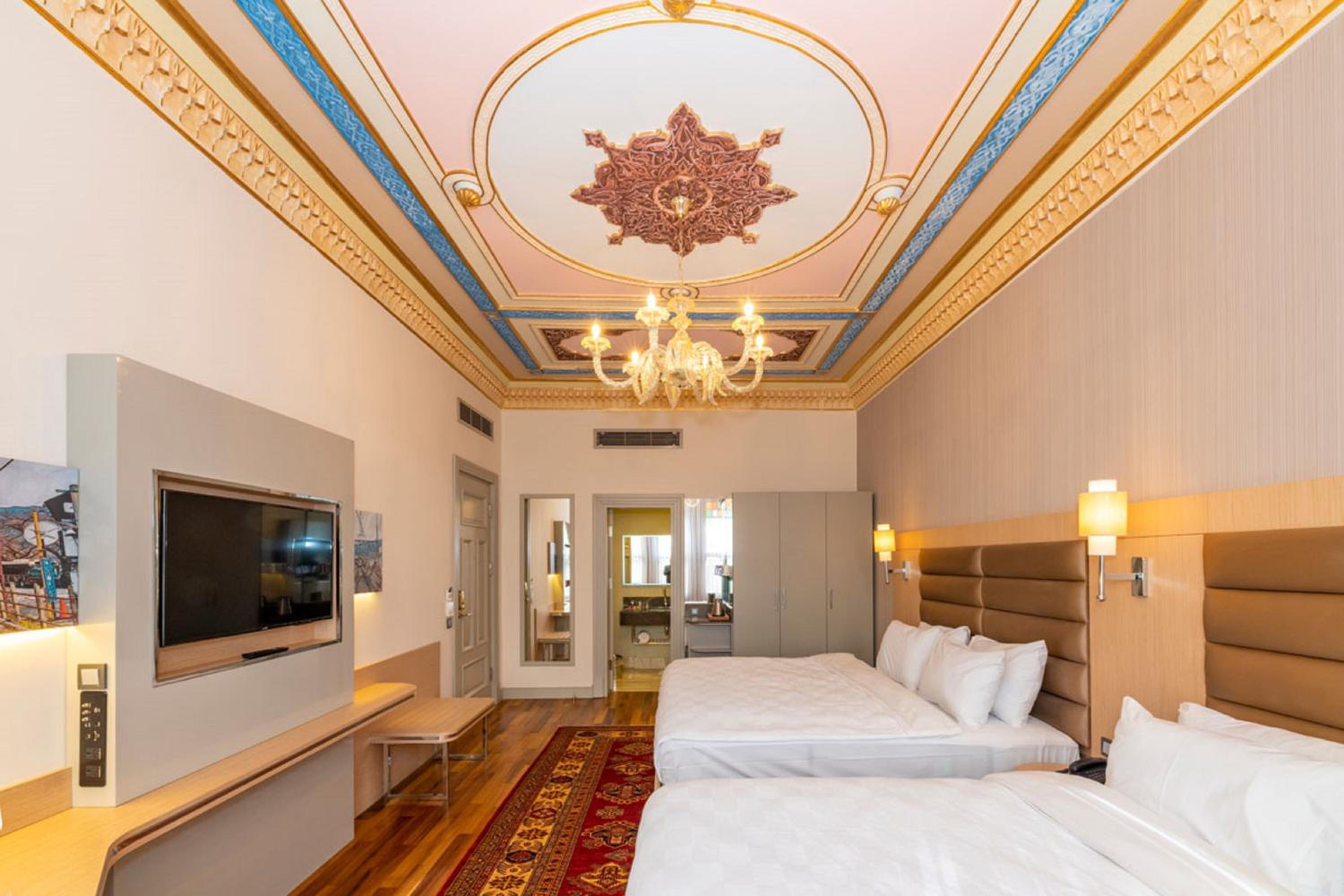 Deluxe Triple Room photo 1