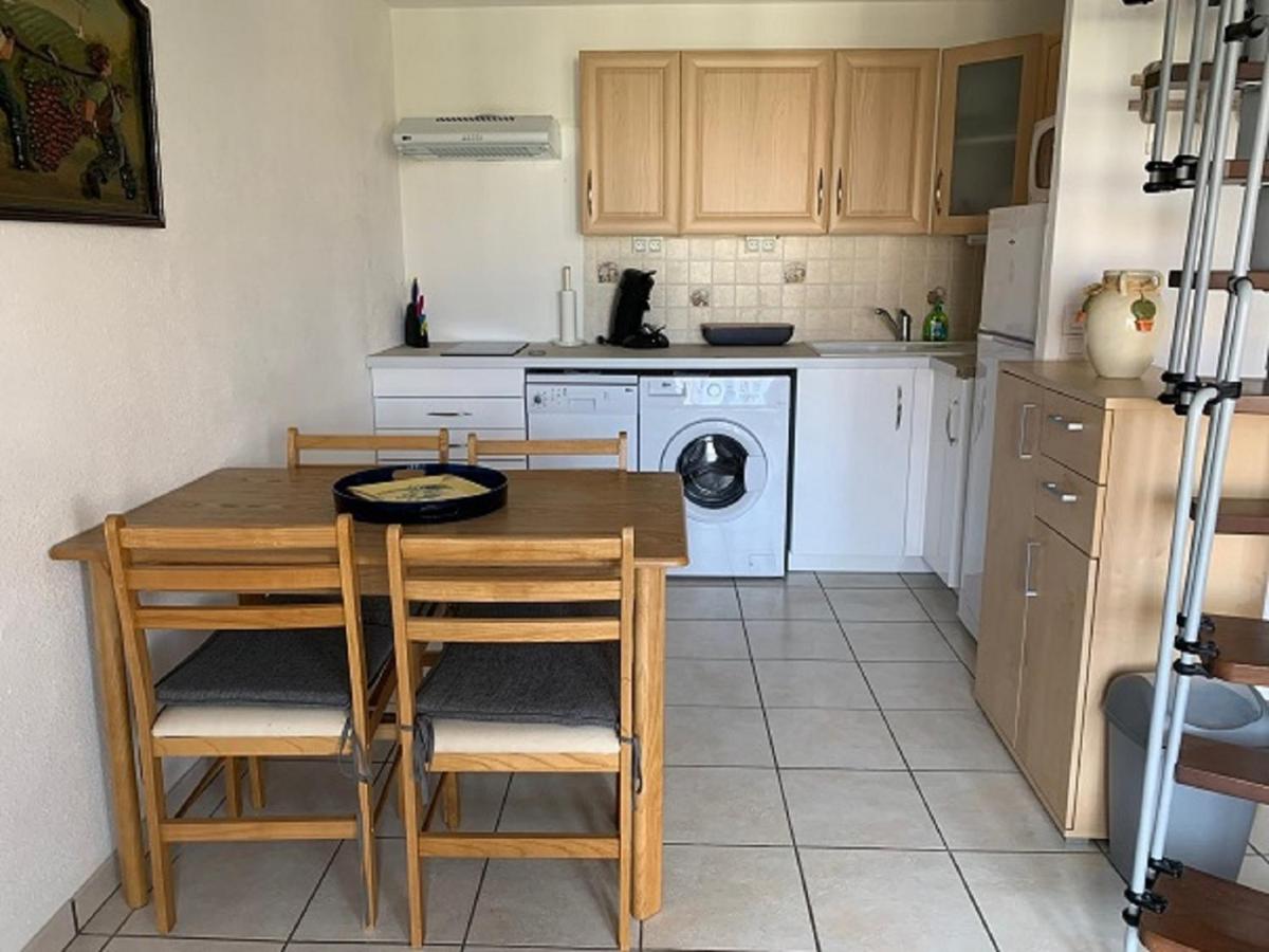 Apartment - Split Level photo 2