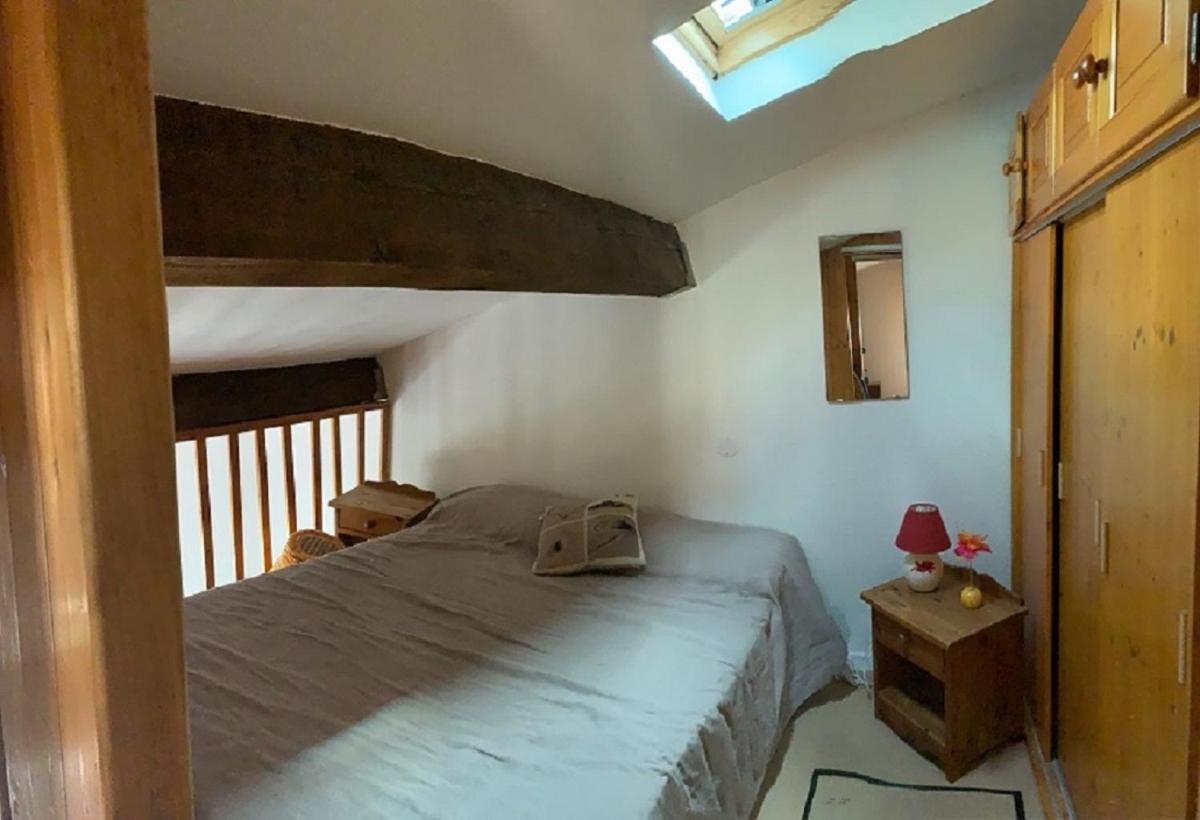 Apartment - Split Level photo 3