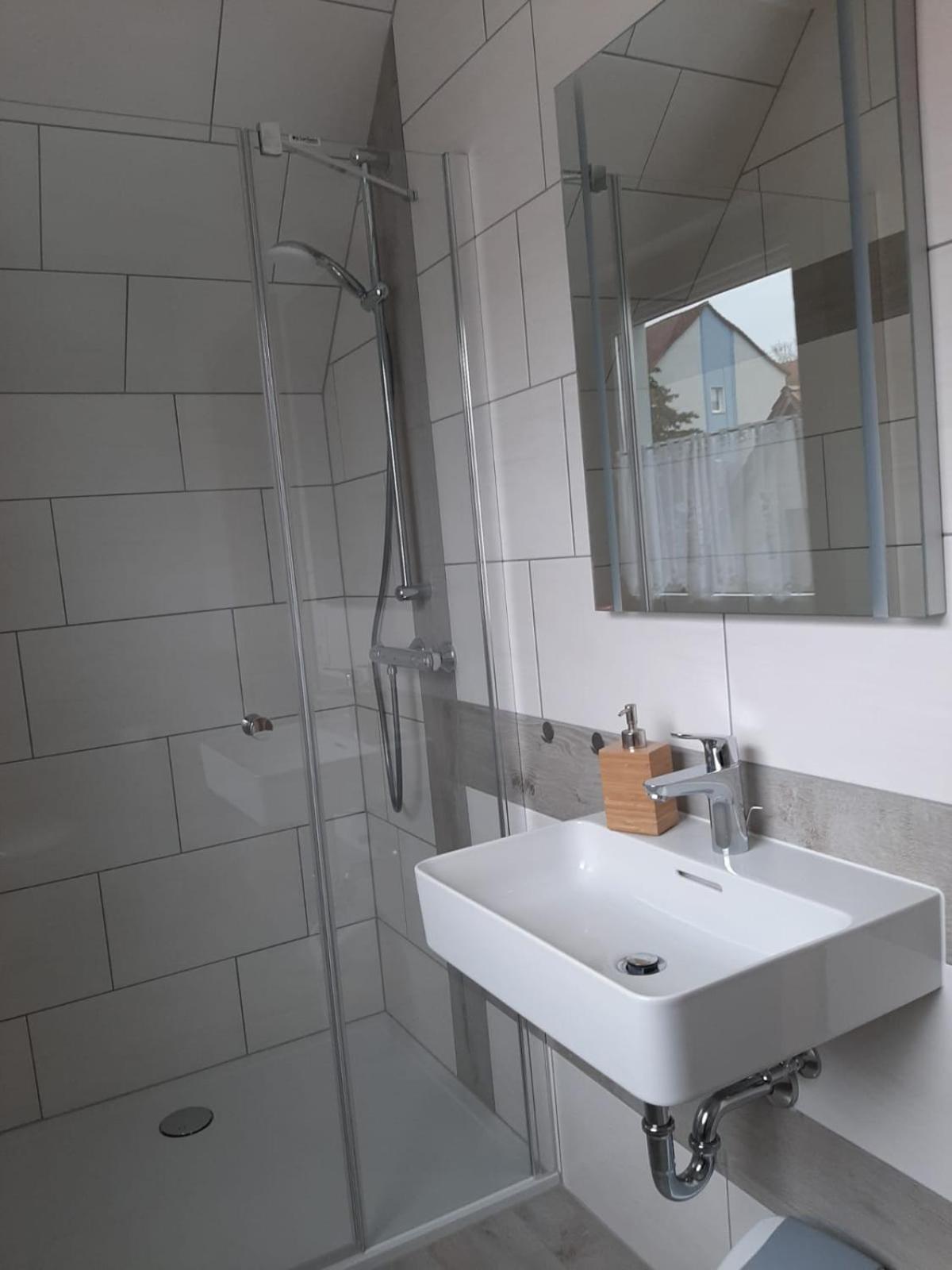 Deluxe Double Room - Photo 12