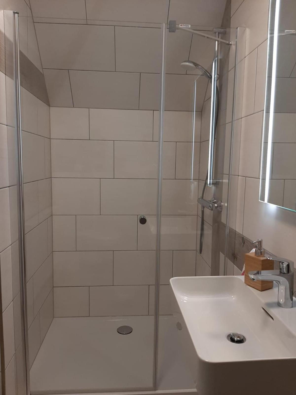 Deluxe Double Room - Photo 15