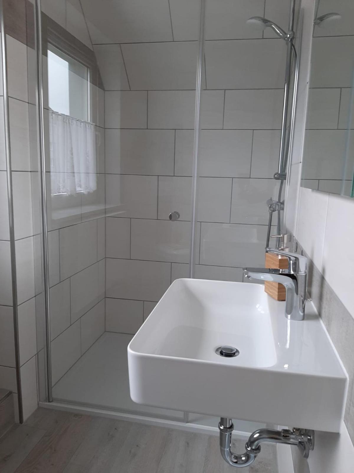 Deluxe Double Room - Photo 14