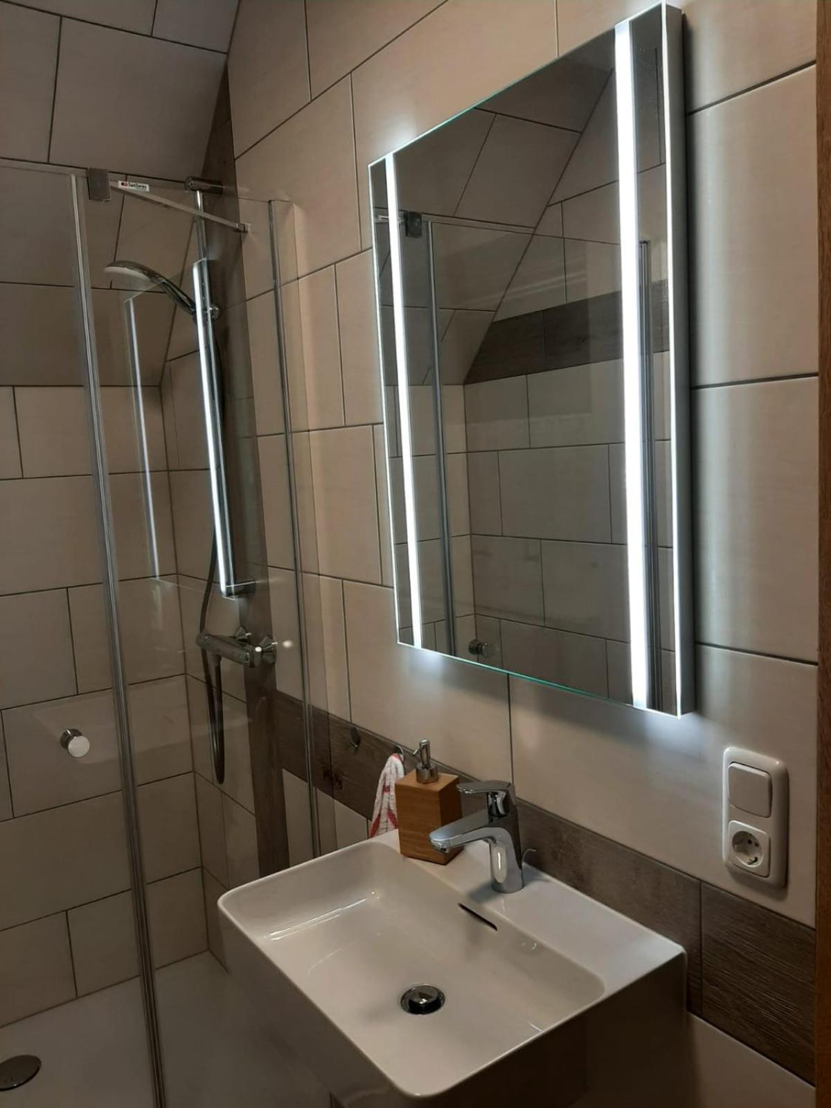 Deluxe Double Room - Photo 10