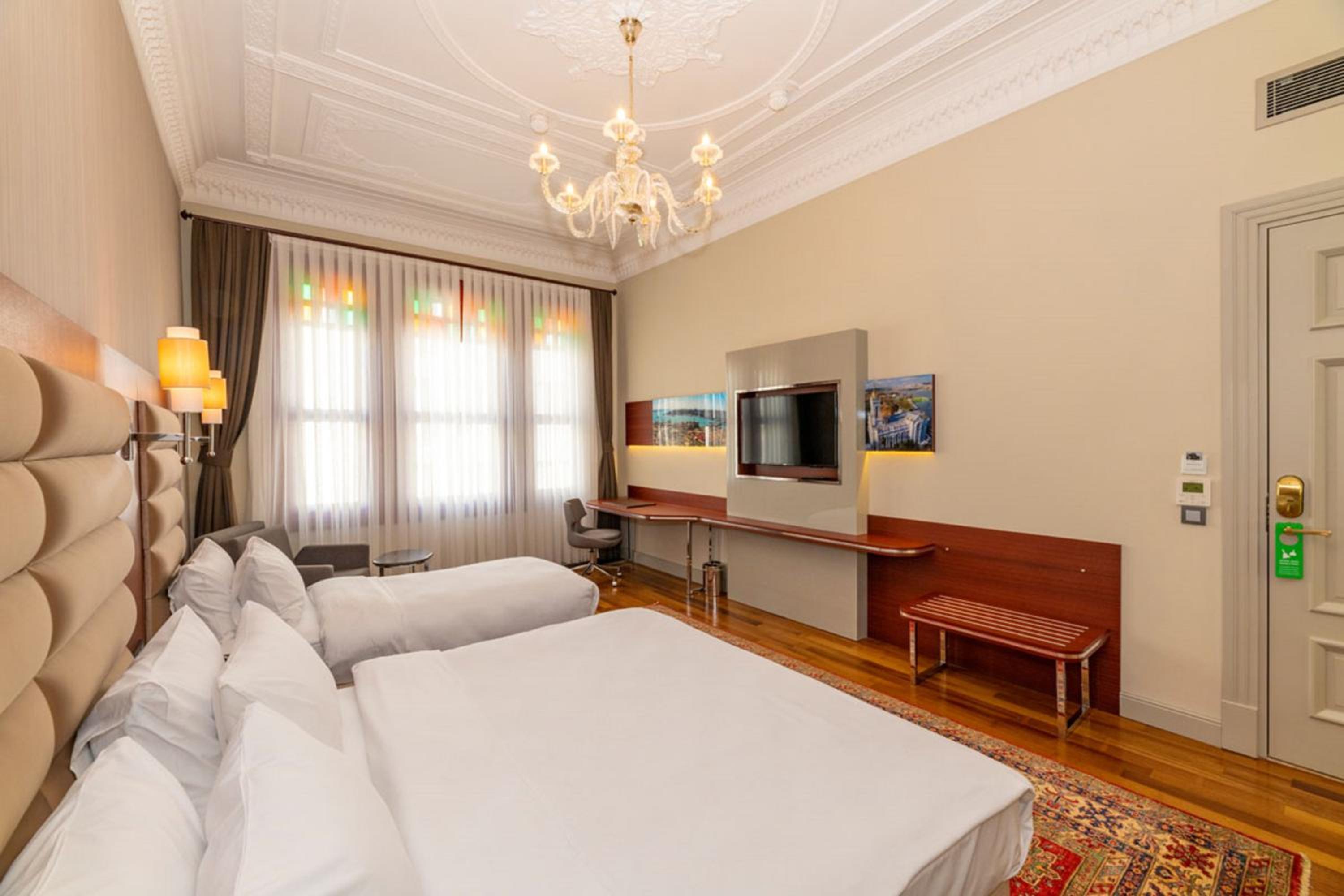 Standard Triple Room photo 2
