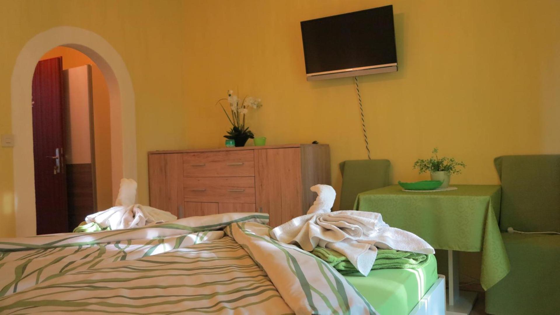 Double Room with Terrace - Photo 6