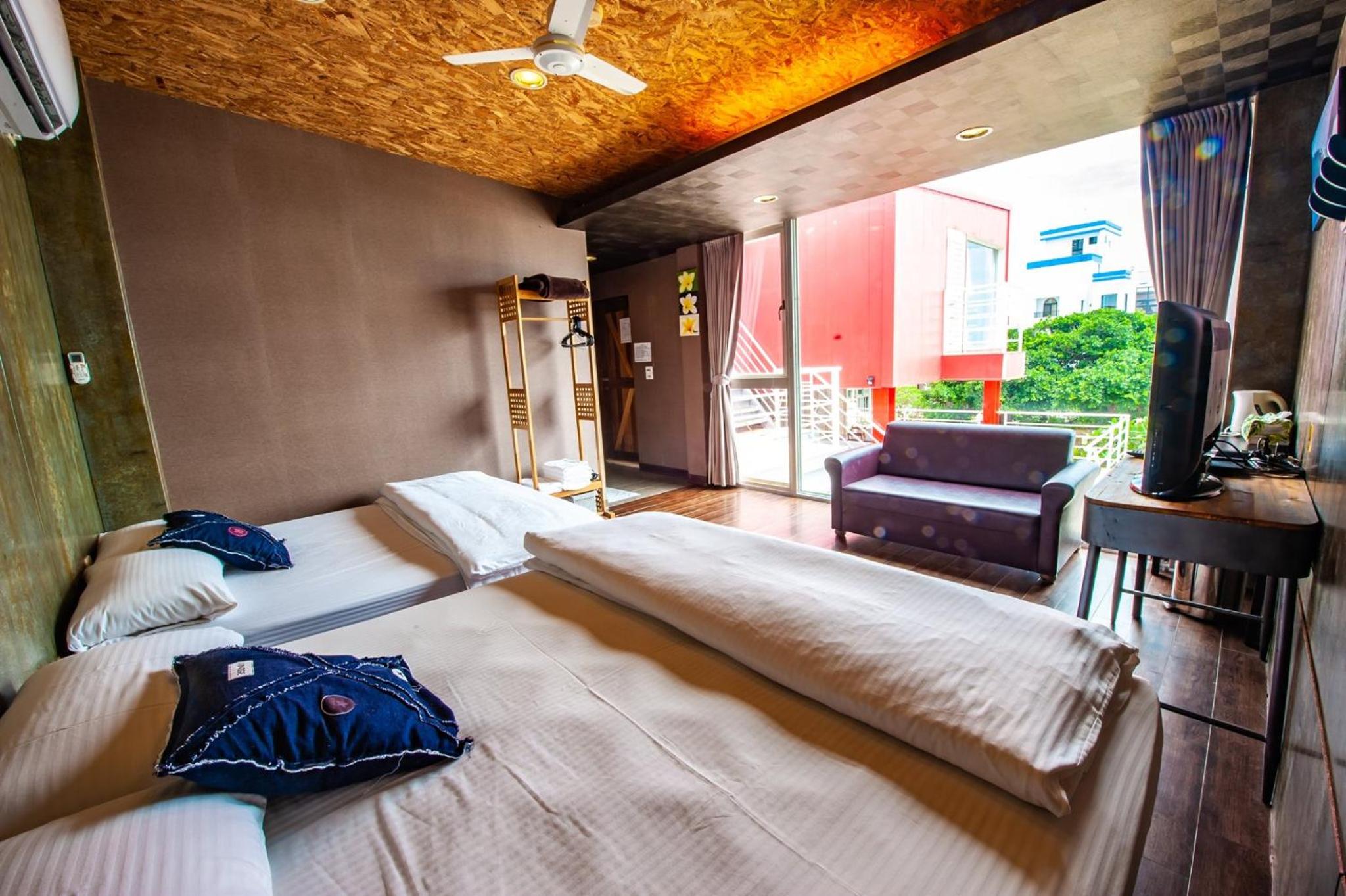 Quadruple Room with Sea View photo 3