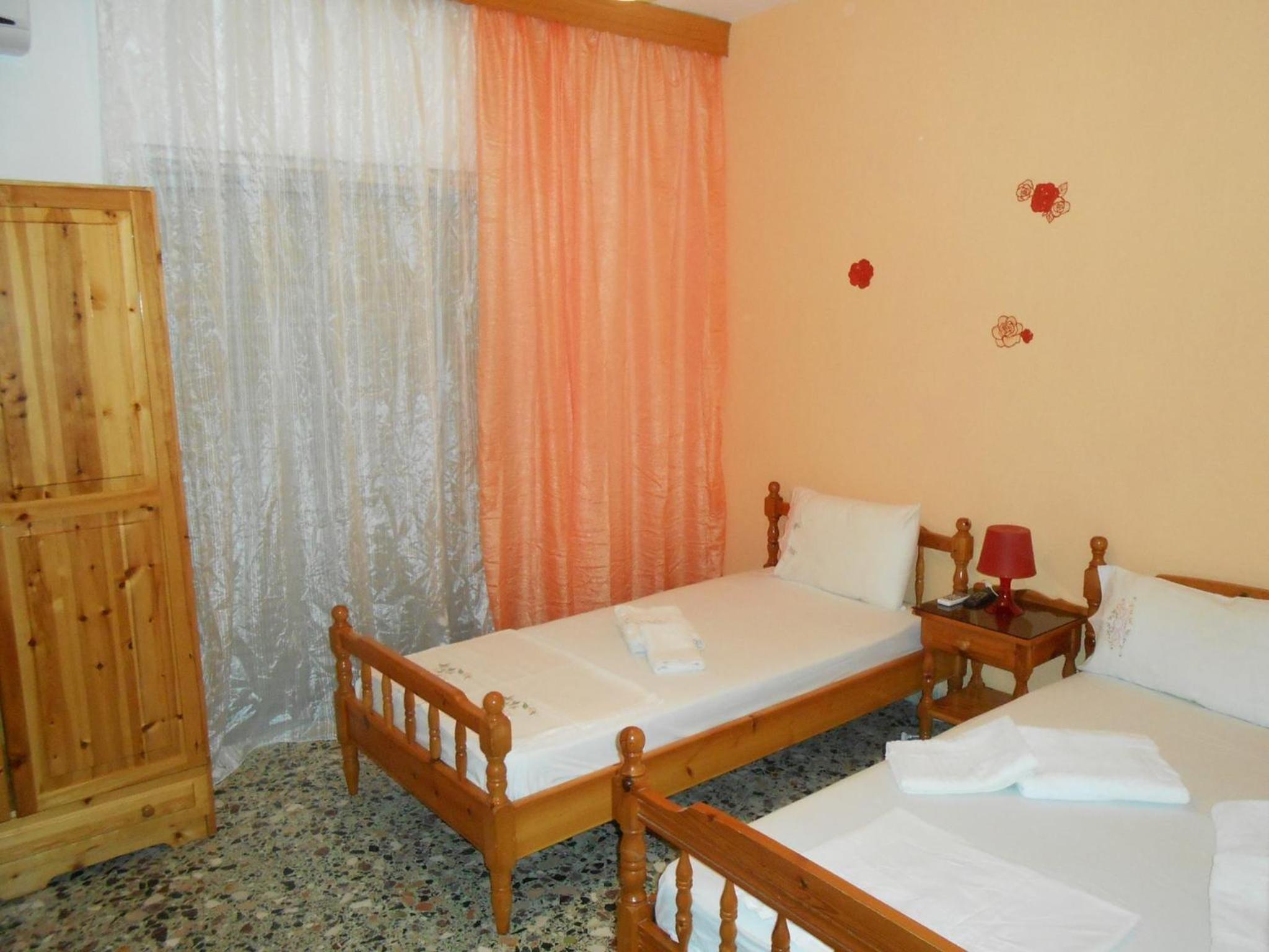 Five - Bedroom Apartment (13 Adults) photo 2