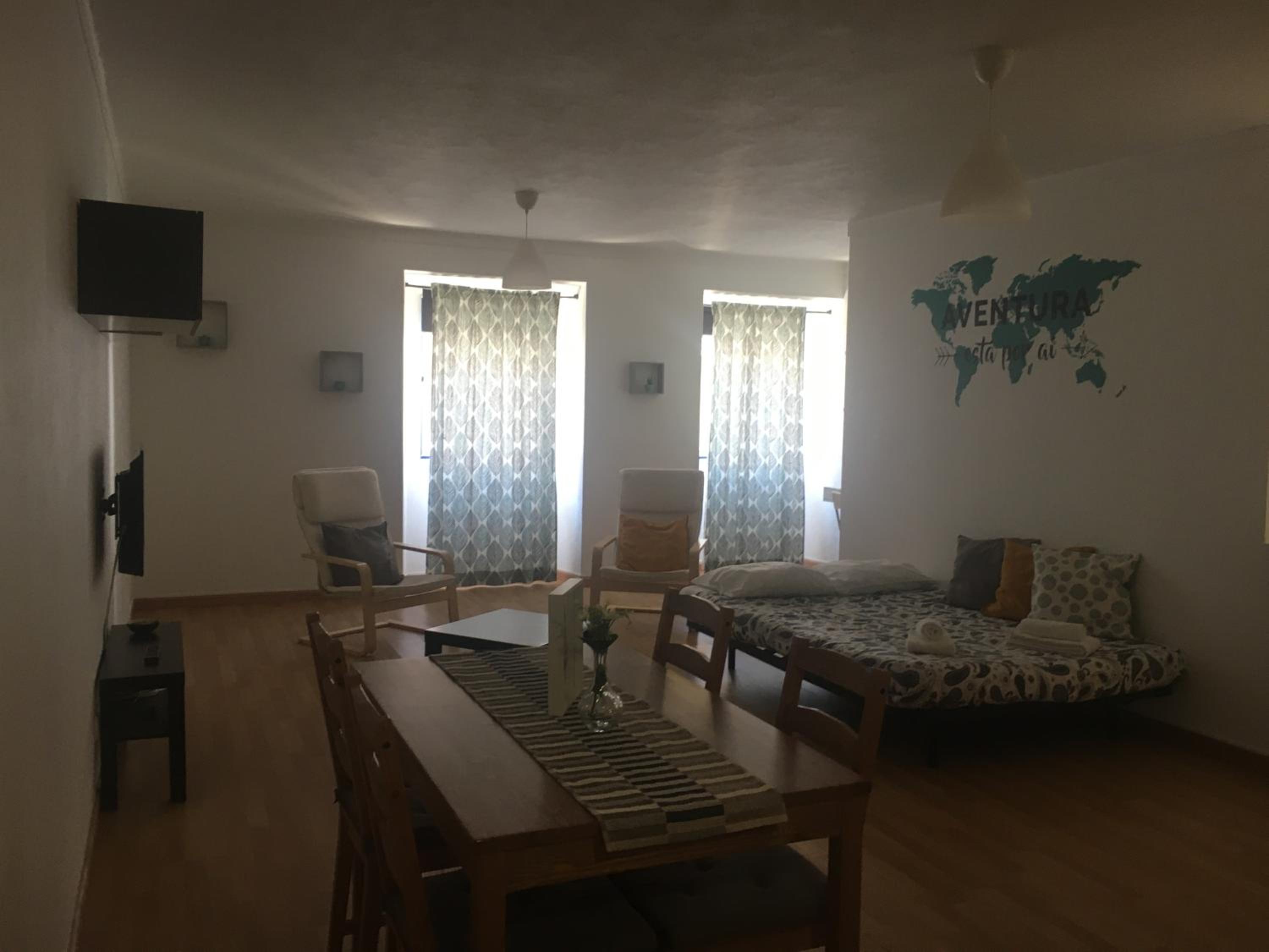 One-Bedroom Apartment - Photo 11