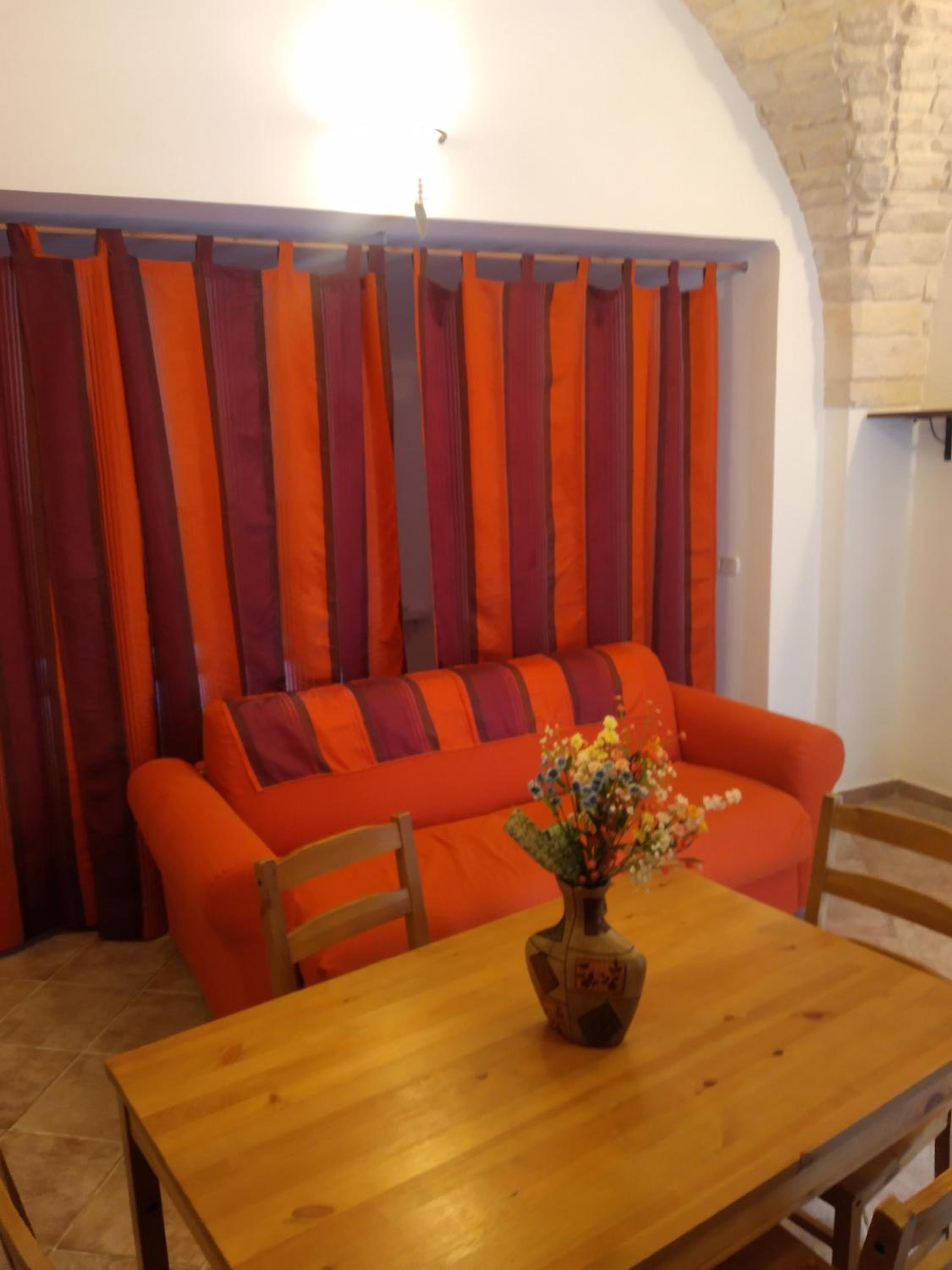 One-Bedroom Apartment - Photo 35